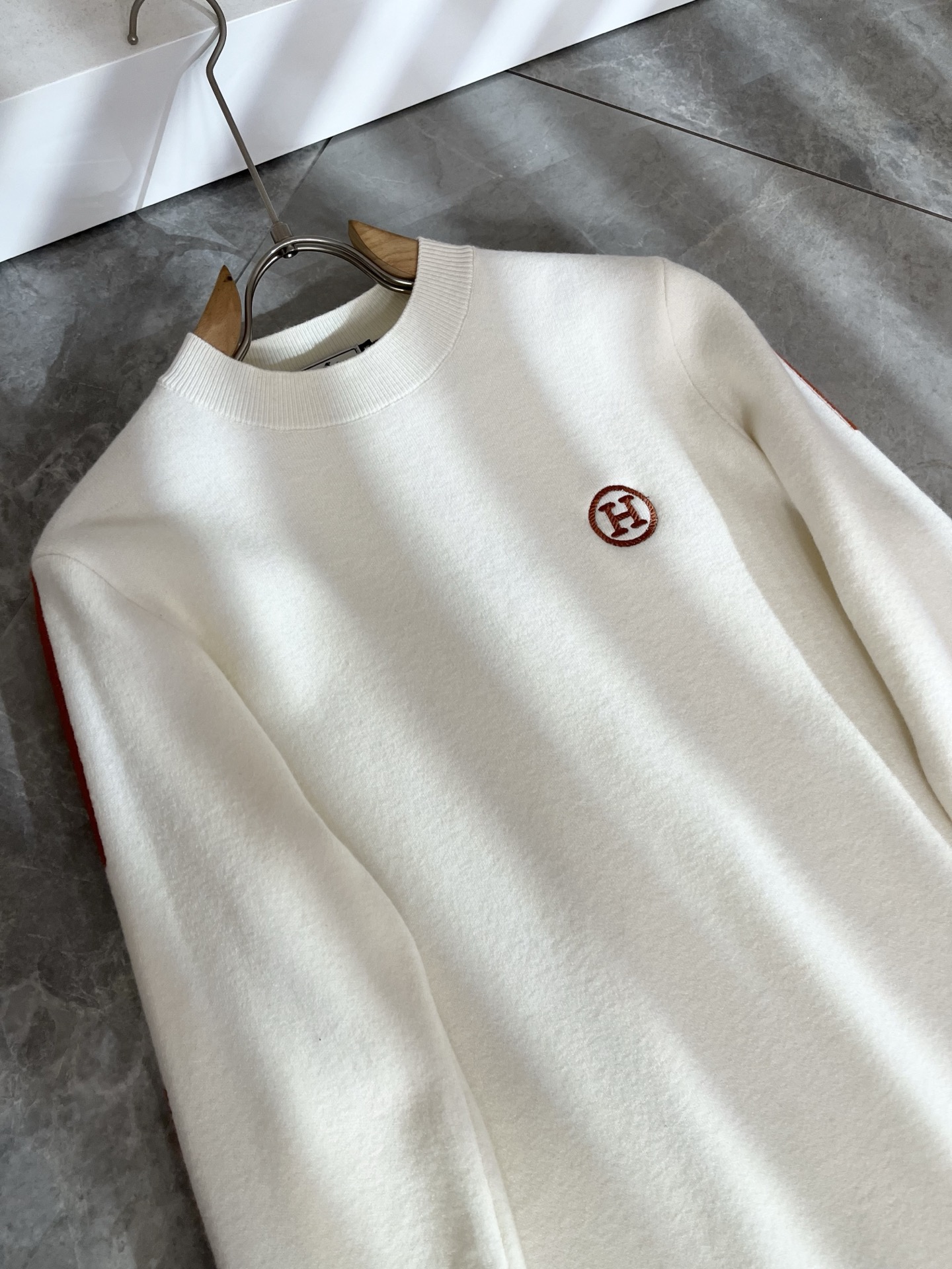 Her*mes爱*仕2025秋冬新款男士针织羊毛衫，全新升级百搭基础款，低调奢华，品格之选！甄选优质精选