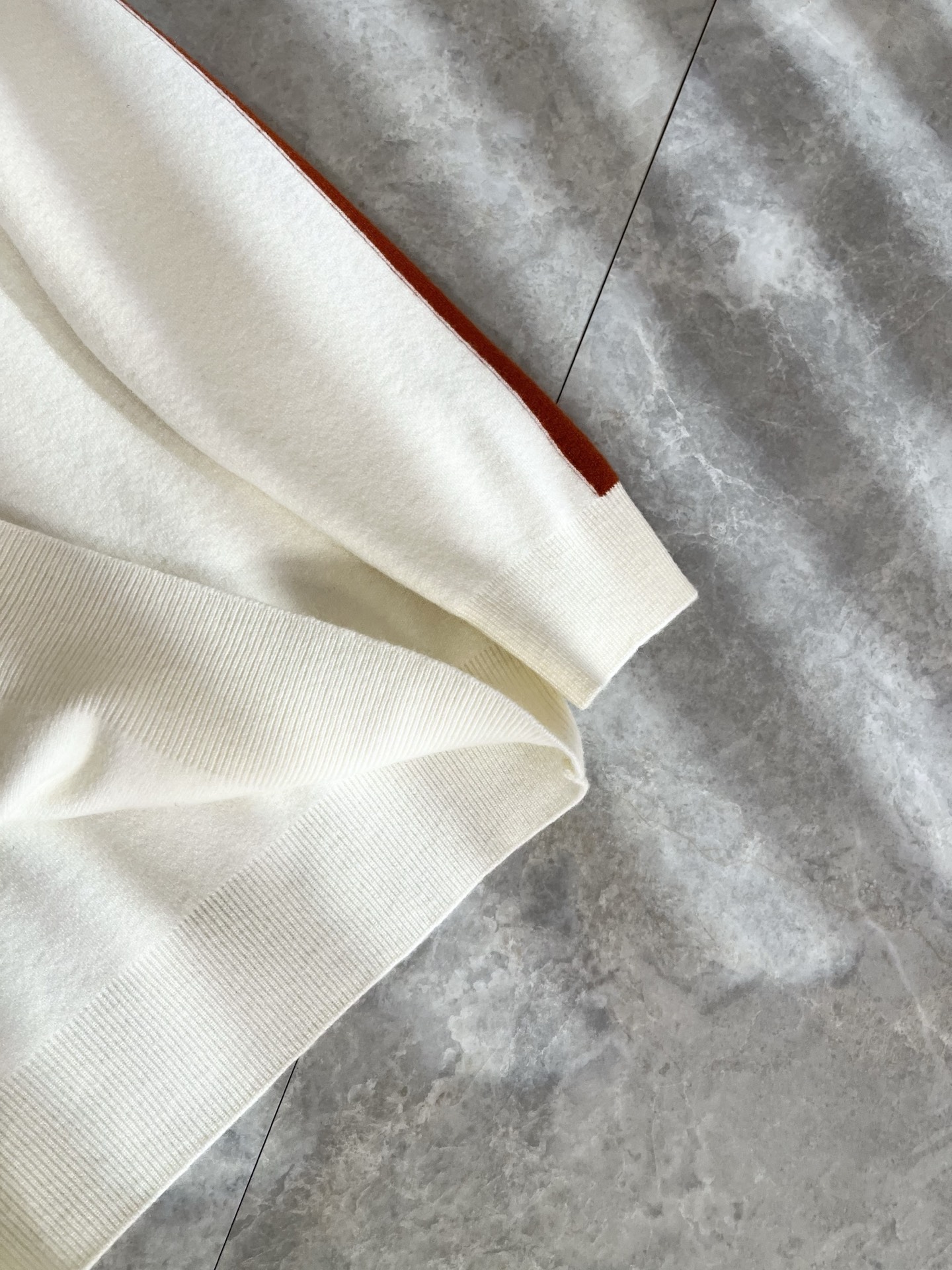 Her*mes爱*仕2025秋冬新款男士针织羊毛衫，全新升级百搭基础款，低调奢华，品格之选！甄选优质精选