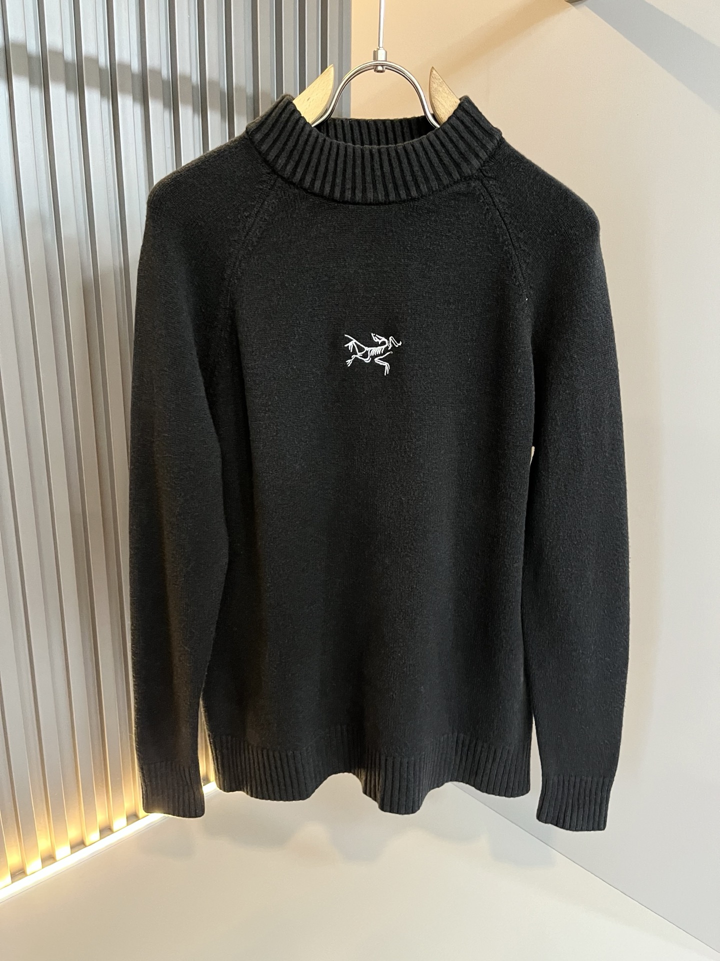 ARCTER*X始*祖鸟 2025秋冬新款男女同款👫针织羊毛衫，户外品牌可能大家第一想到的就是加拿大鹅、