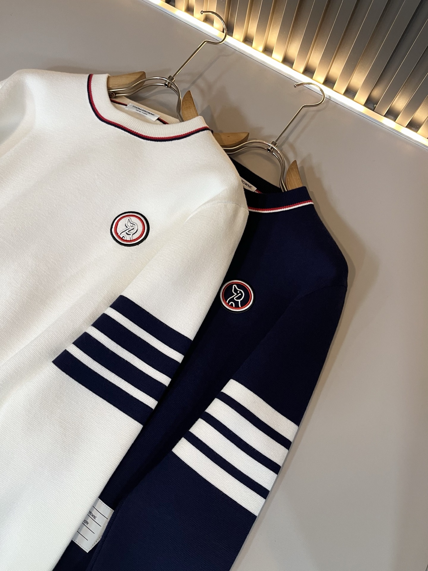 ThomBrow*e汤姆*朗2025秋冬新款男女同款👫针织羊毛衫，今年的专柜新品，男女同款👫超软羊毛面料