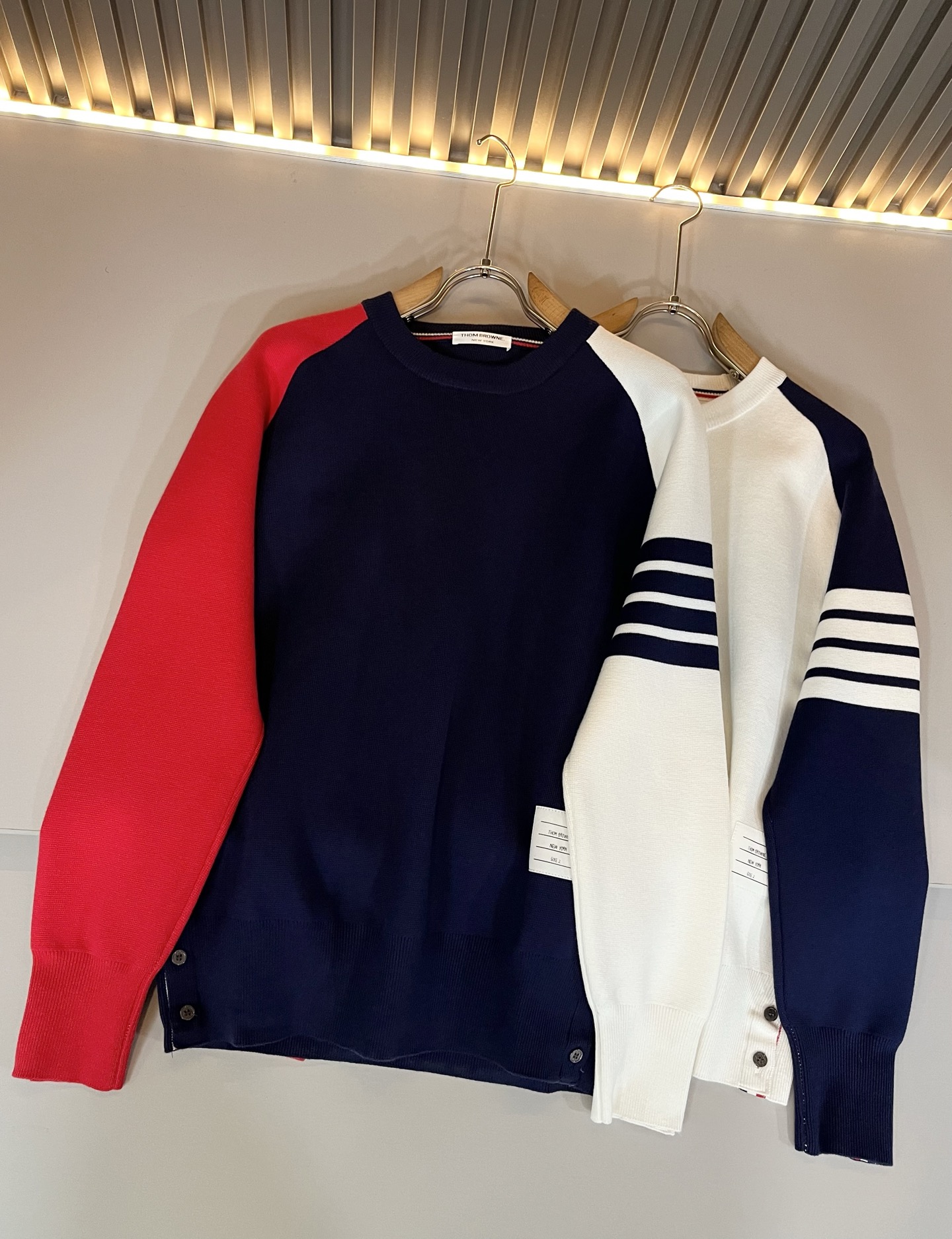 ThomBrow*e汤姆*朗2025秋冬新款男女同款👫针织羊毛衫，今年的专柜新品，男女同款👫超软羊毛面料