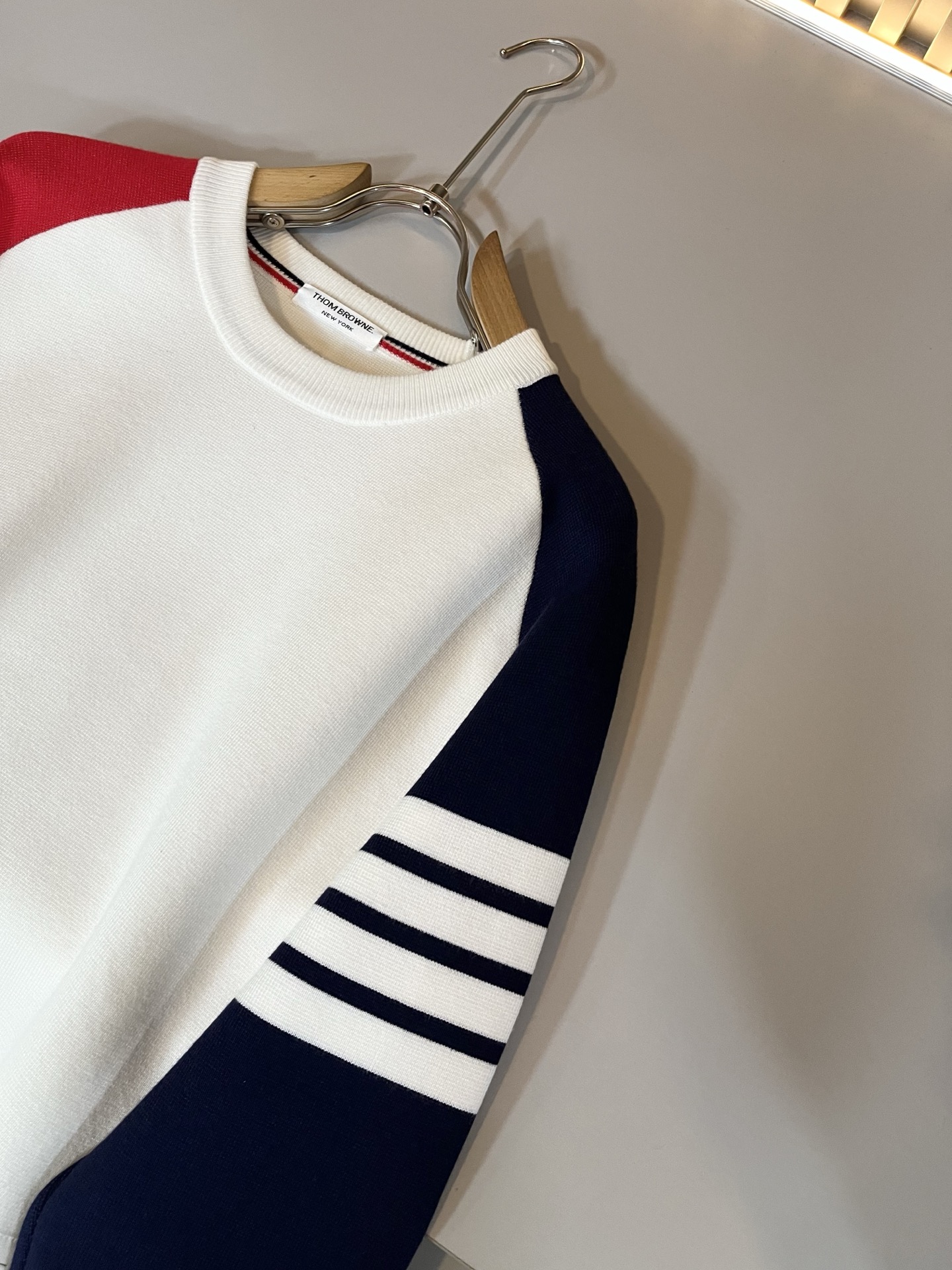 ThomBrow*e汤姆*朗2025秋冬新款男女同款👫针织羊毛衫，今年的专柜新品，男女同款👫超软羊毛面料