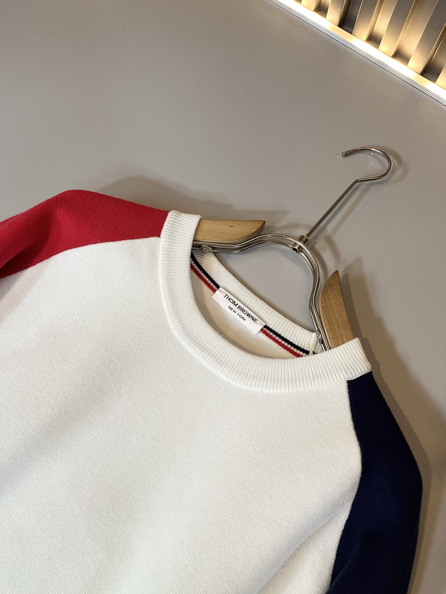 ThomBrow*e汤姆*朗2025秋冬新款男女同款👫针织羊毛衫，今年的专柜新品，男女同款👫超软羊毛面料