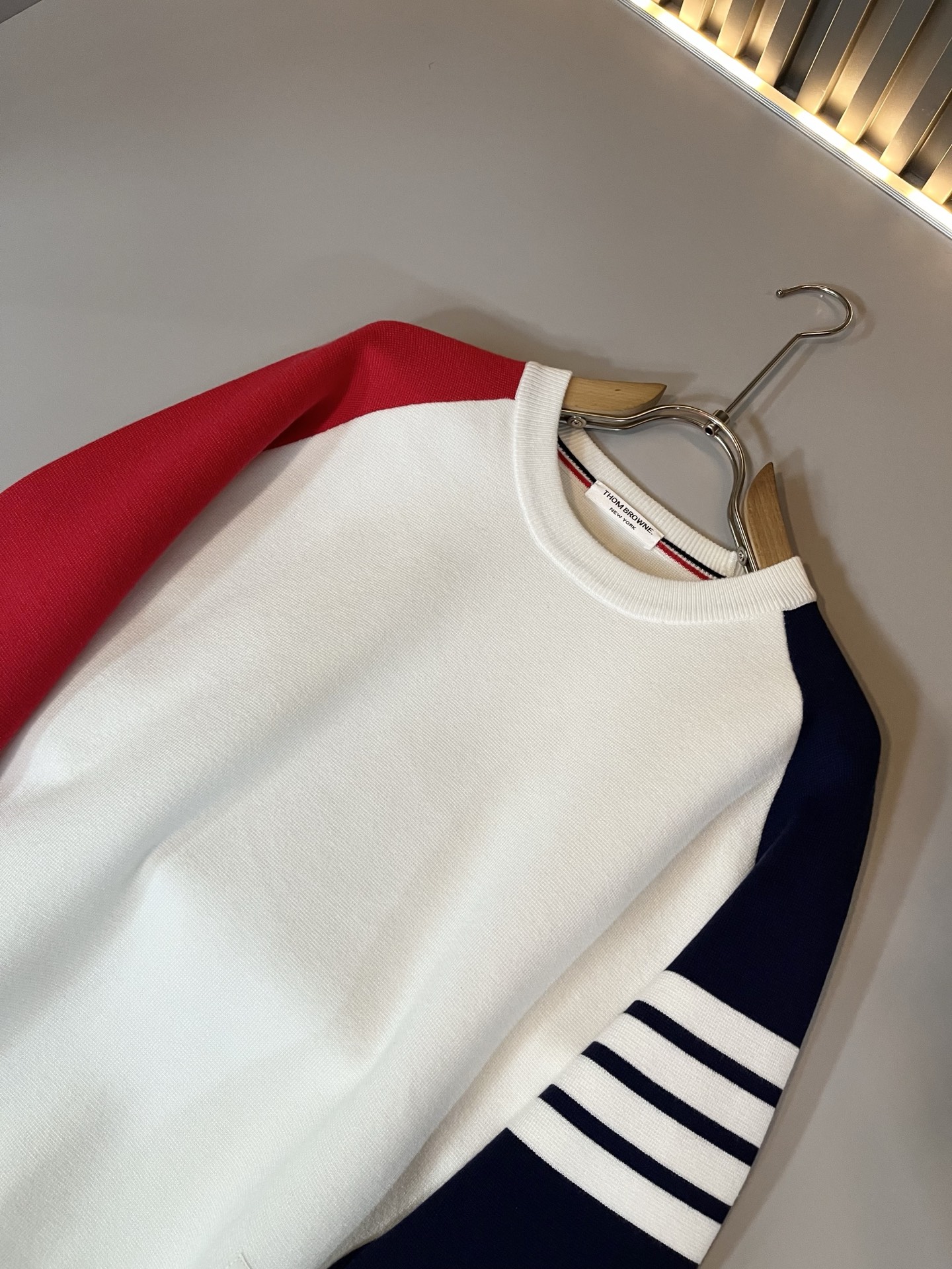 ThomBrow*e汤姆*朗2025秋冬新款男女同款👫针织羊毛衫，今年的专柜新品，男女同款👫超软羊毛面料