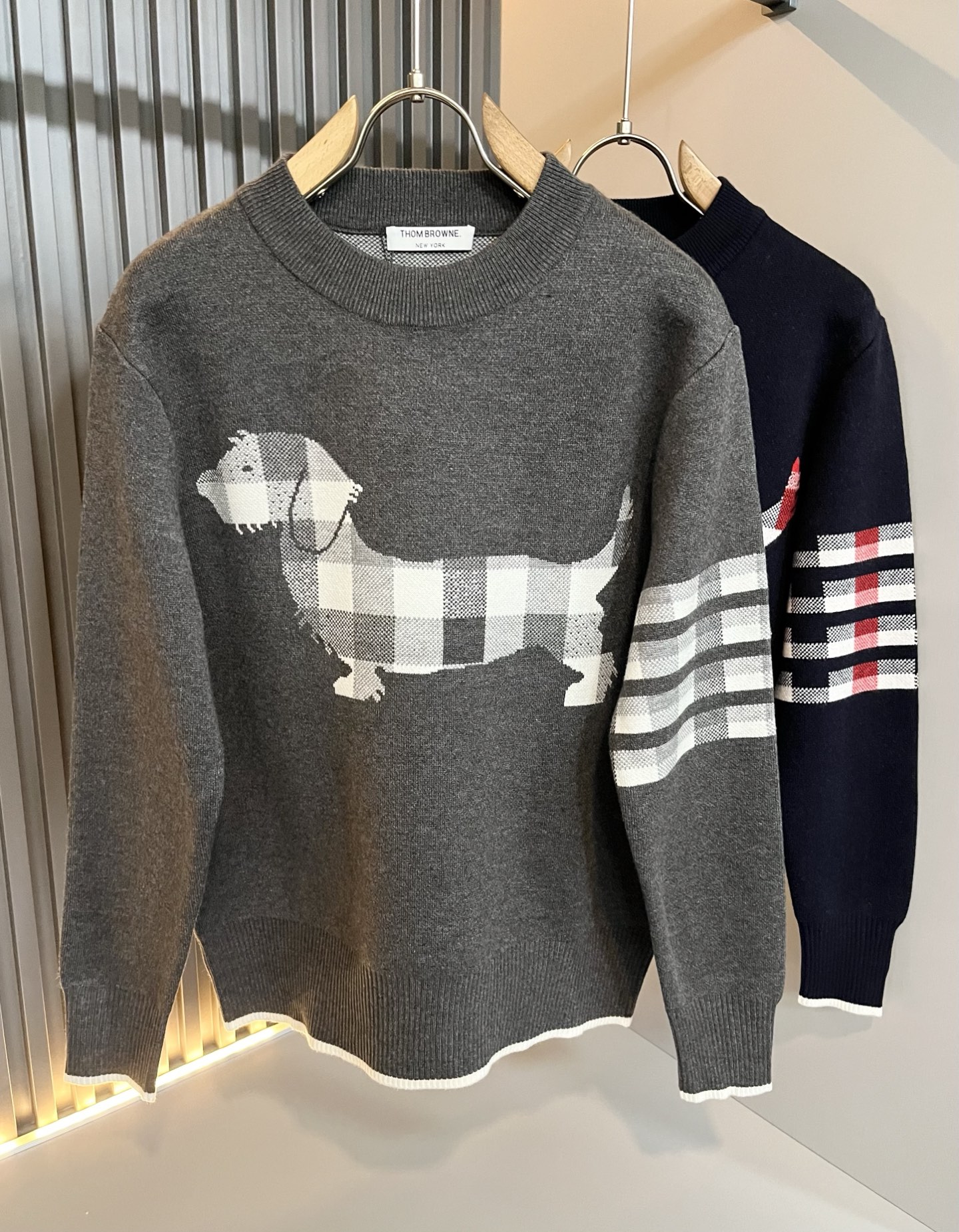 ThomBrow*e汤姆*朗2025秋冬新款男女同款👫针织羊毛衫，今年的专柜新品，男女同款👫超软羊毛面料