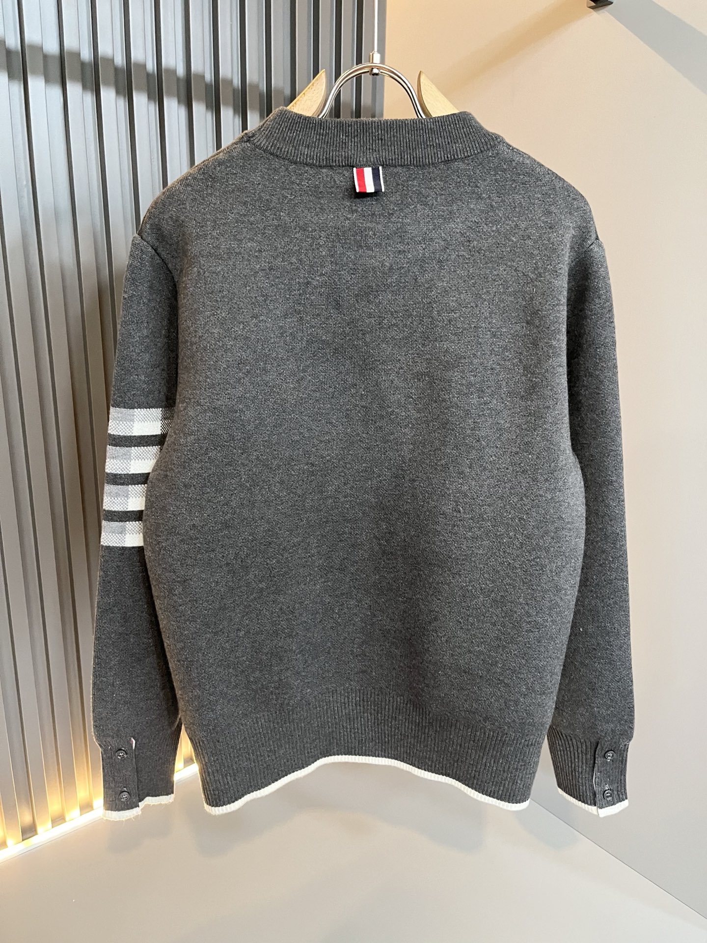 ThomBrow*e汤姆*朗2025秋冬新款男女同款👫针织羊毛衫，今年的专柜新品，男女同款👫超软羊毛面料