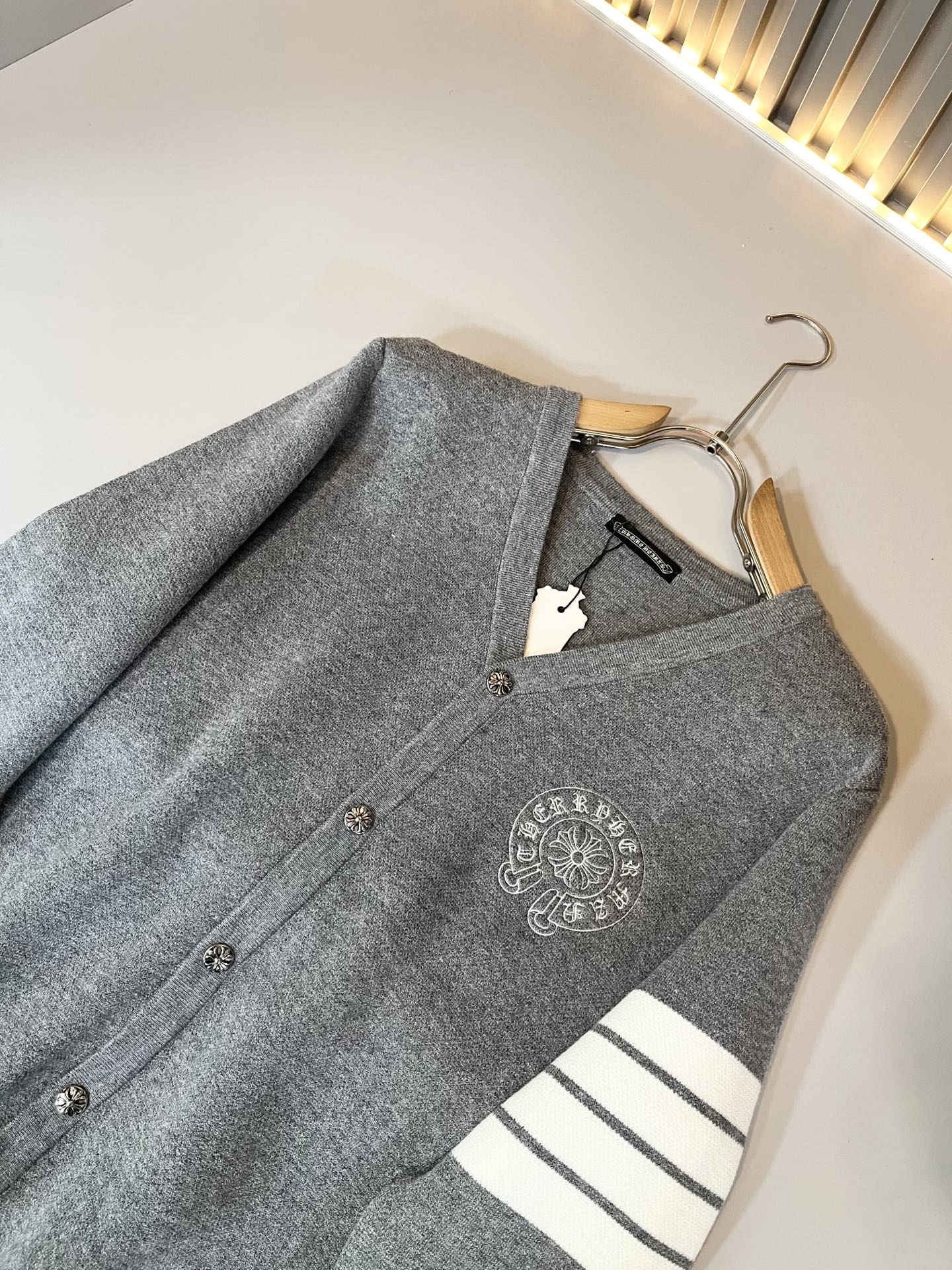 Chrome hear*s克*心 2025秋冬新款男女同款👫针织羊毛开衫，一款让你从心底认可秋冬必备羊毛