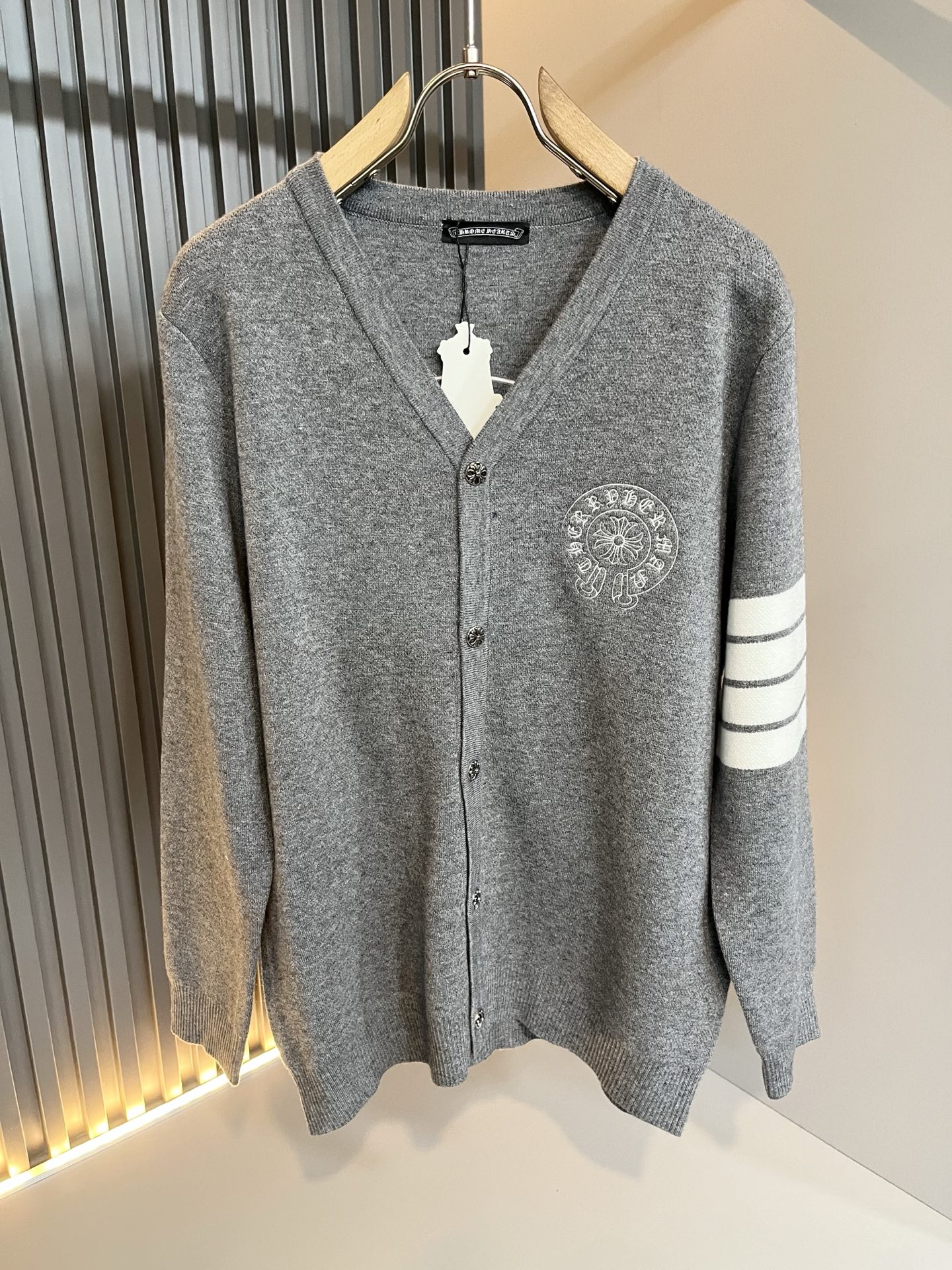 Chrome hear*s克*心 2025秋冬新款男女同款👫针织羊毛开衫，一款让你从心底认可秋冬必备羊毛