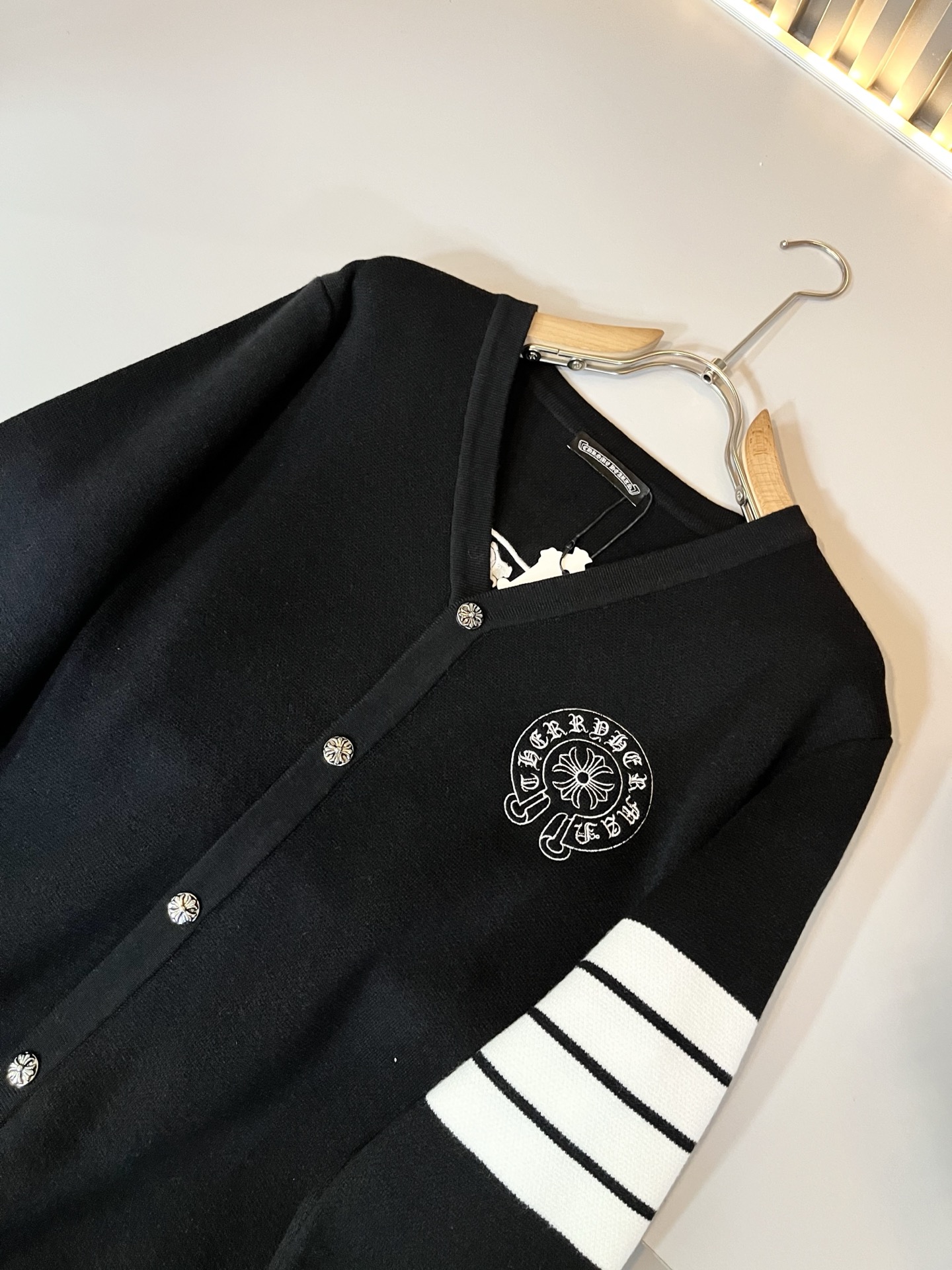 Chrome hear*s克*心 2025秋冬新款男女同款👫针织羊毛开衫，一款让你从心底认可秋冬必备羊毛