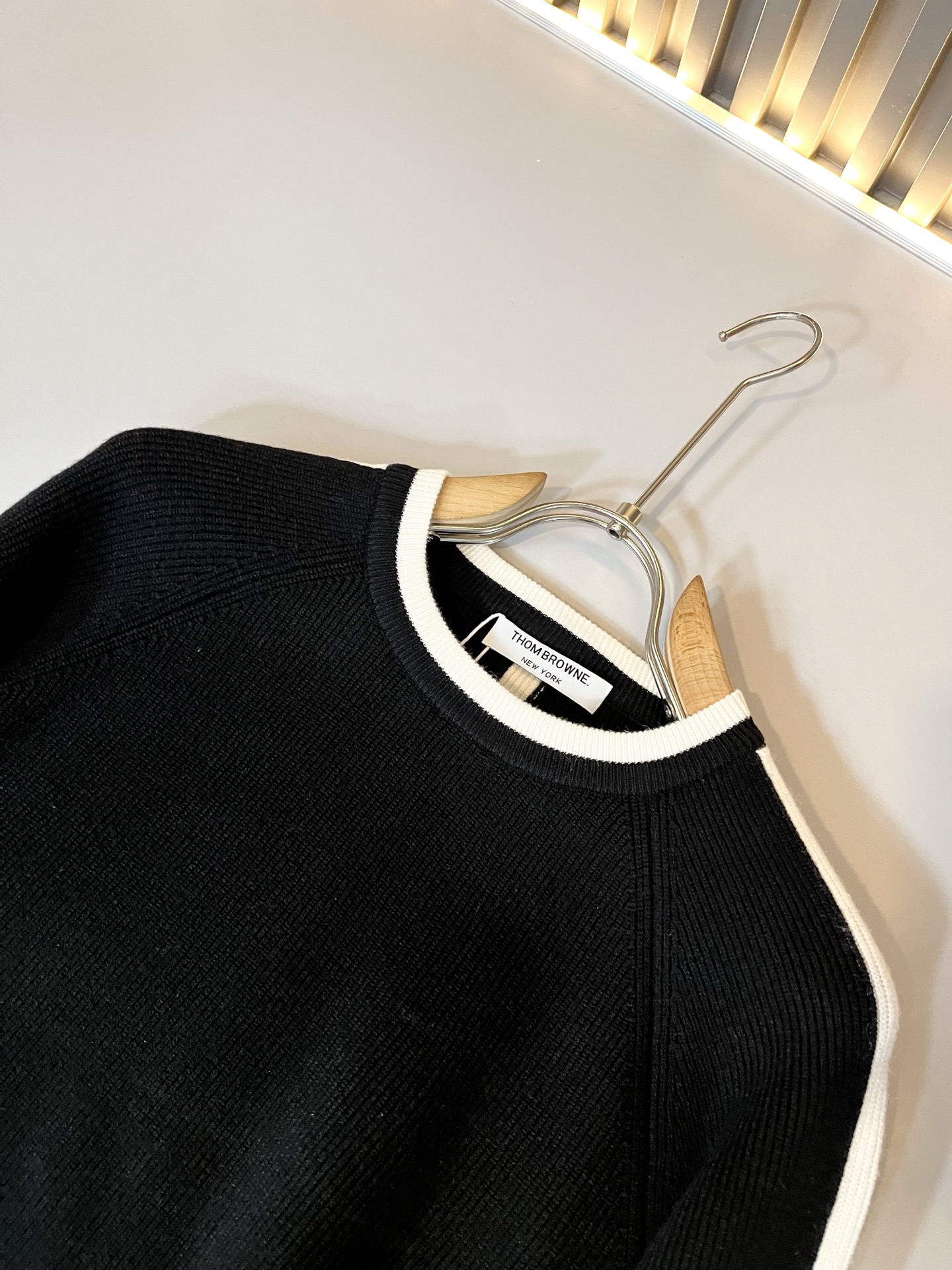 ThomBrow*e汤姆*朗2025秋冬新款男女同款👫针织羊毛衫，今年的专柜新品，男女同款👫超软羊毛面料