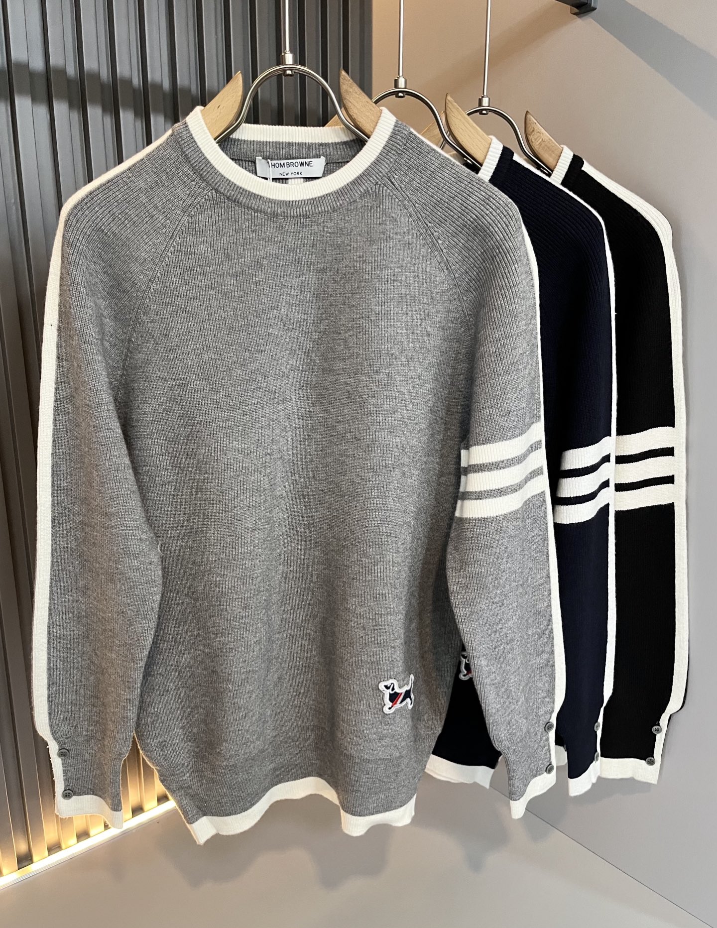 ThomBrow*e汤姆*朗2025秋冬新款男女同款👫针织羊毛衫，今年的专柜新品，男女同款👫超软羊毛面料