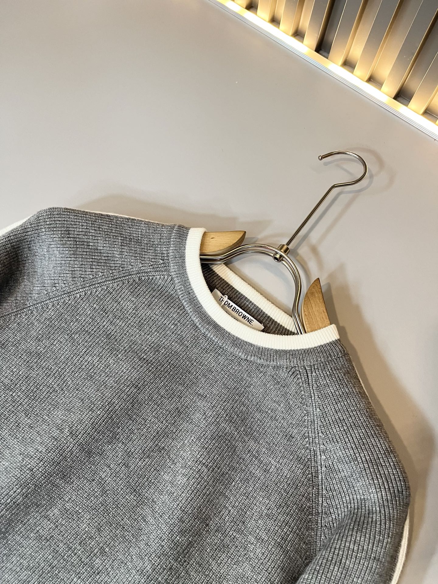 ThomBrow*e汤姆*朗2025秋冬新款男女同款👫针织羊毛衫，今年的专柜新品，男女同款👫超软羊毛面料