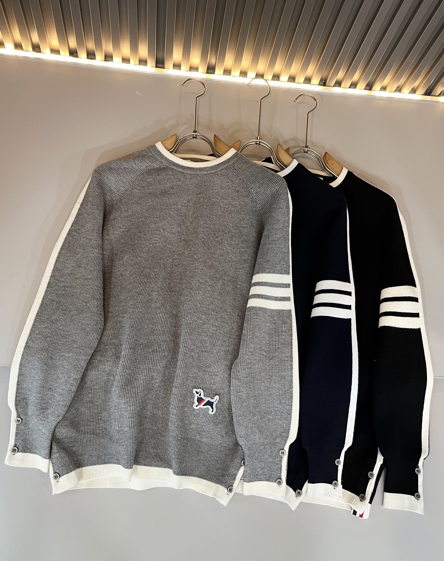 ThomBrow*e汤姆*朗2025秋冬新款男女同款👫针织羊毛衫，今年的专柜新品，男女同款👫超软羊毛面料