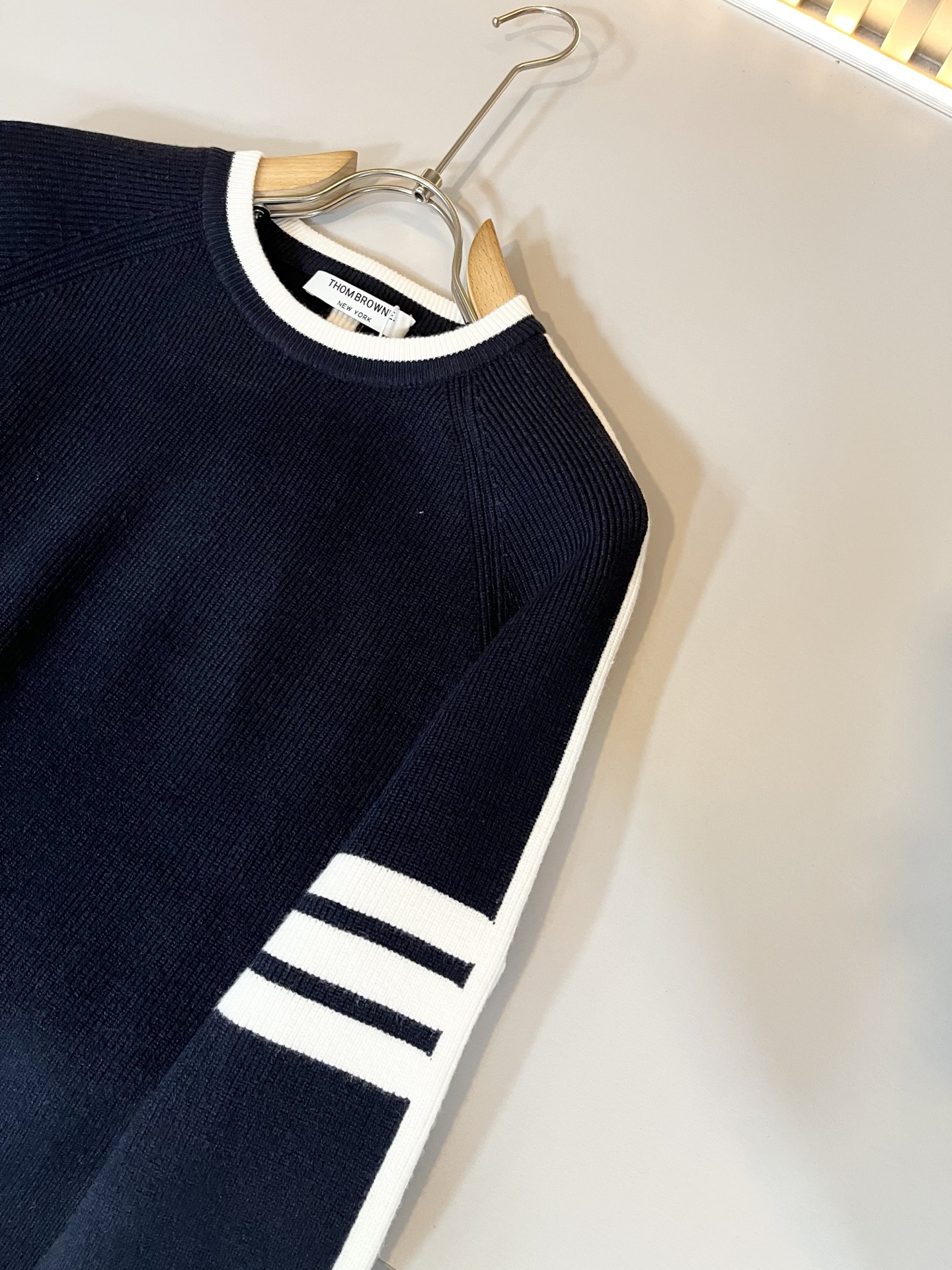 ThomBrow*e汤姆*朗2025秋冬新款男女同款👫针织羊毛衫，今年的专柜新品，男女同款👫超软羊毛面料