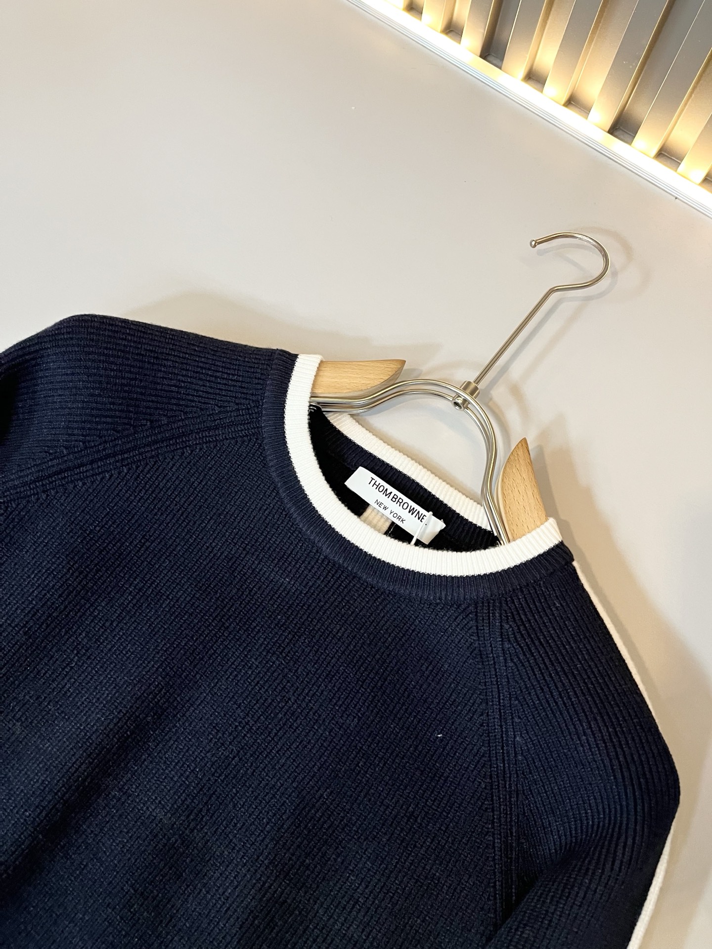 ThomBrow*e汤姆*朗2025秋冬新款男女同款👫针织羊毛衫，今年的专柜新品，男女同款👫超软羊毛面料