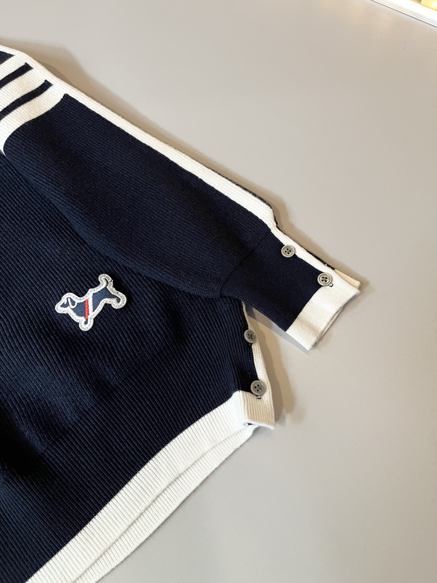 ThomBrow*e汤姆*朗2025秋冬新款男女同款👫针织羊毛衫，今年的专柜新品，男女同款👫超软羊毛面料