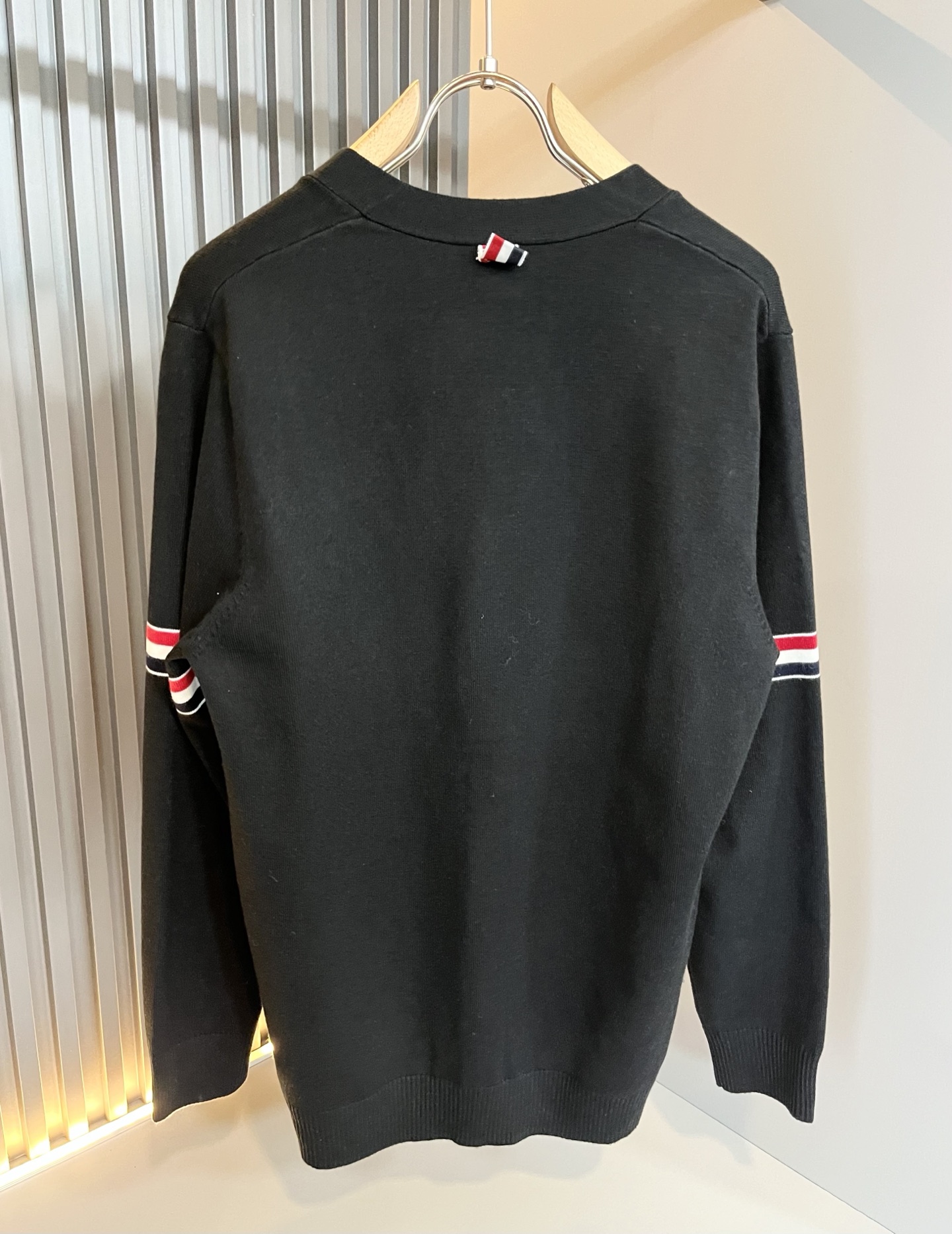 ThomBrow*e汤姆*朗2025秋冬新款男女同款👫针织羊毛开衫，今年的专柜新品，男女同款👫超软羊毛面