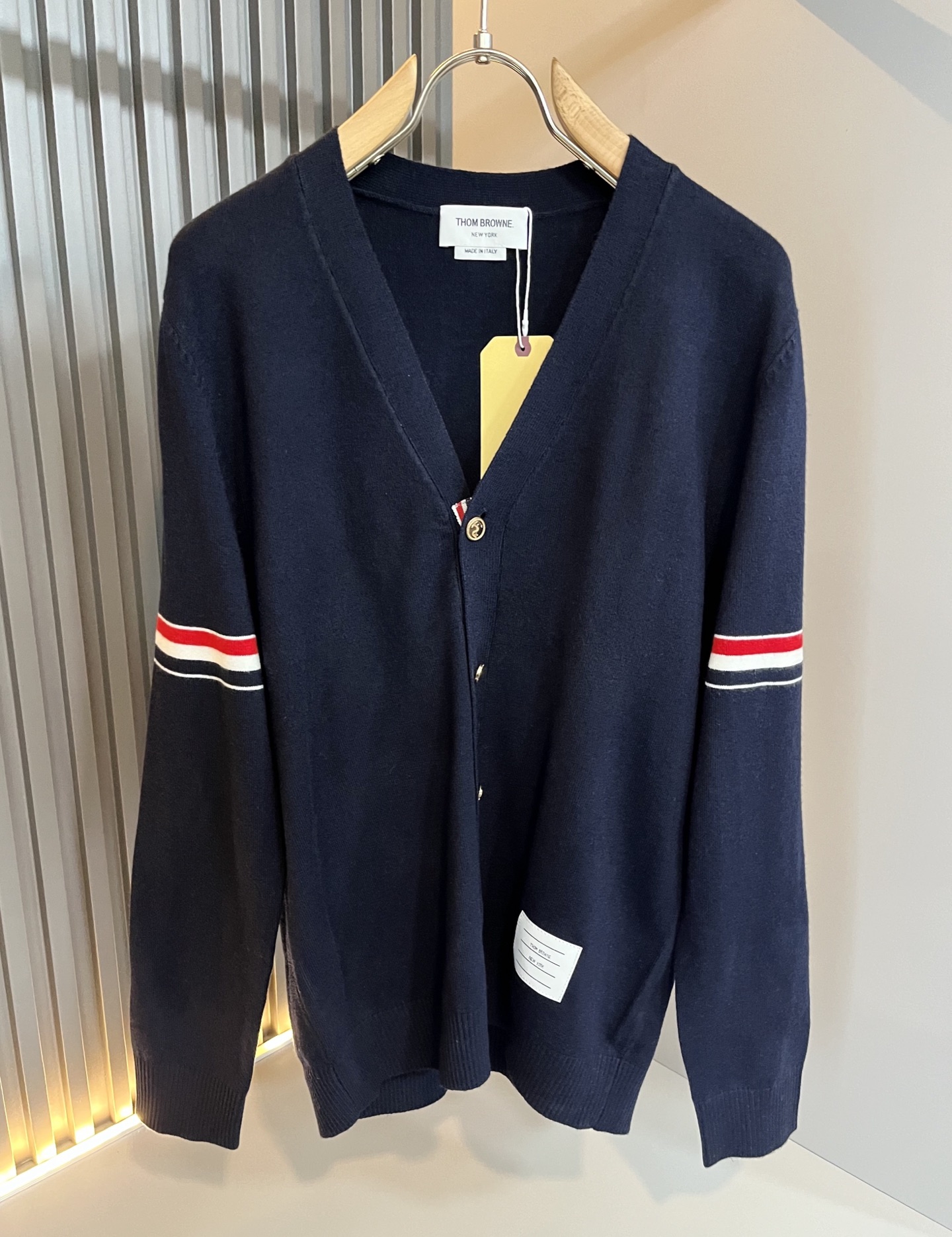 ThomBrow*e汤姆*朗2025秋冬新款男女同款👫针织羊毛开衫，今年的专柜新品，男女同款👫超软羊毛面