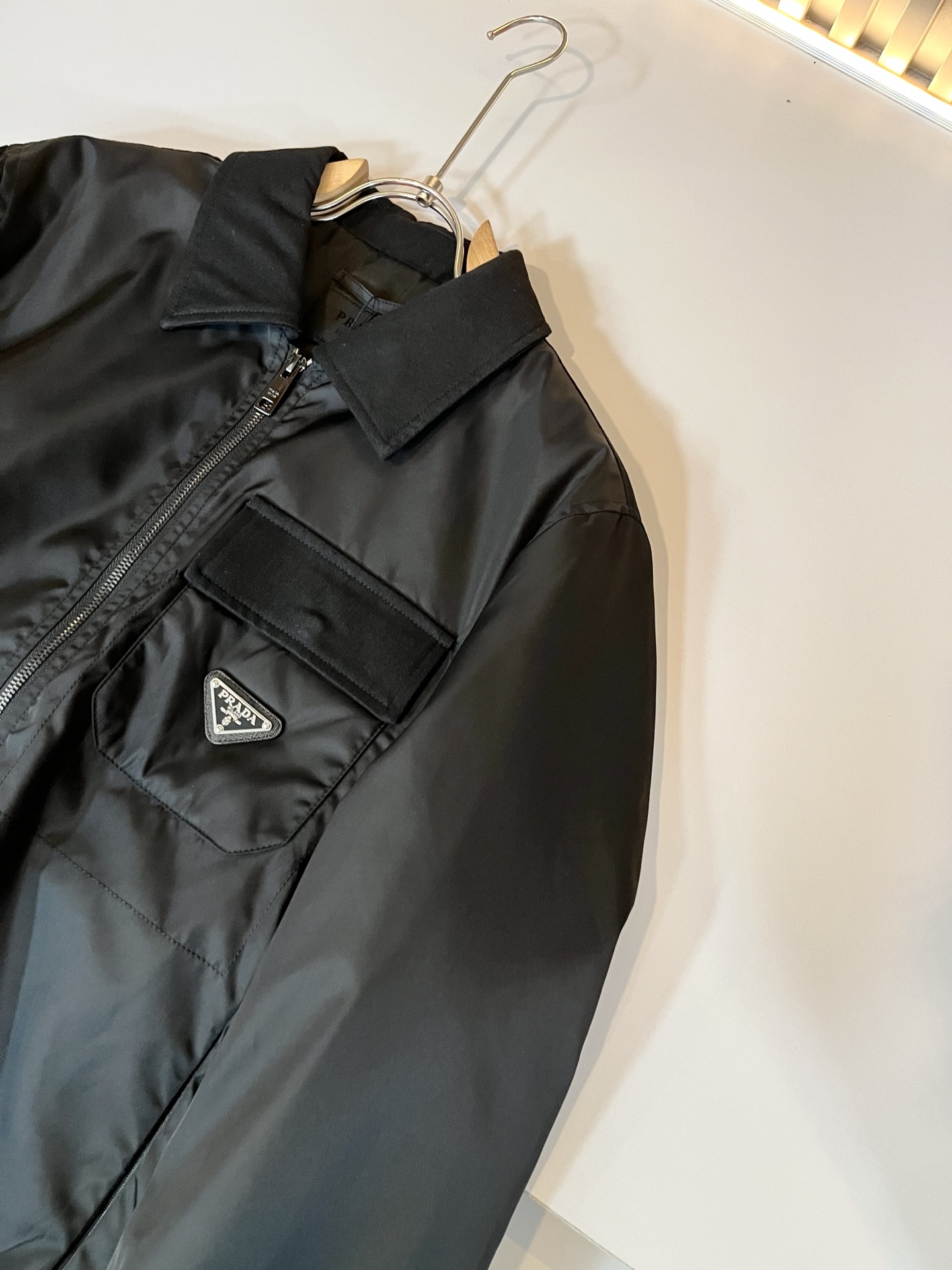 PRAD*A普*达2025秋冬休闲夹克外套，最新时尚休闲拉链夹克，时尚夹克外套!贸易公司渠道稀出，同步官