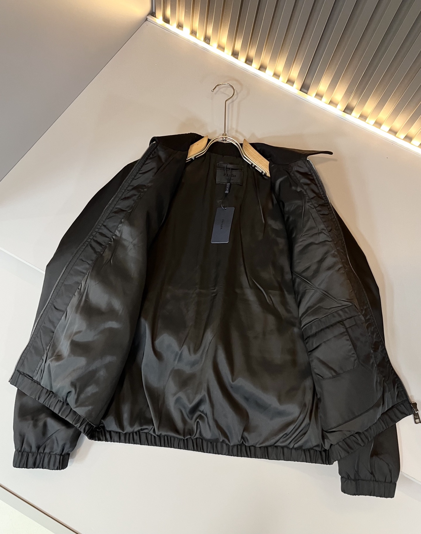 PRAD*A普*达2025秋冬休闲夹克外套，最新时尚休闲拉链夹克，时尚夹克外套!贸易公司渠道稀出，同步官