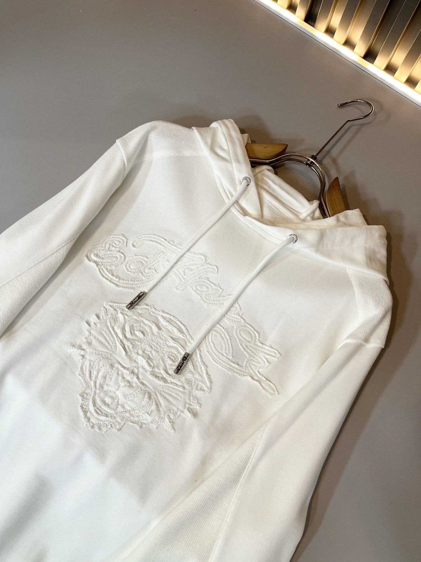 KENZ*高田*三2025秋冬新品男女同款👫卫衣，工艺“传承经典著作改良后的新品更加的具有立体感官，设计