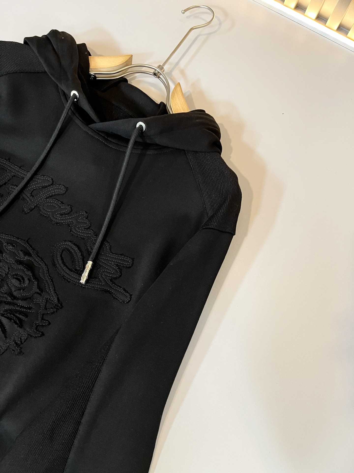 KENZ*高田*三2025秋冬新品男女同款👫卫衣，工艺“传承经典著作改良后的新品更加的具有立体感官，设计