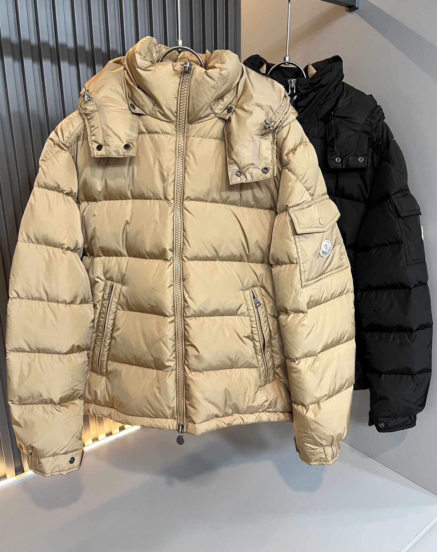 Mon*ler蒙口 2025秋冬新款男女同款👫羽绒服 ！年度的压轴款登场...匠心技艺于一身的经典款.高