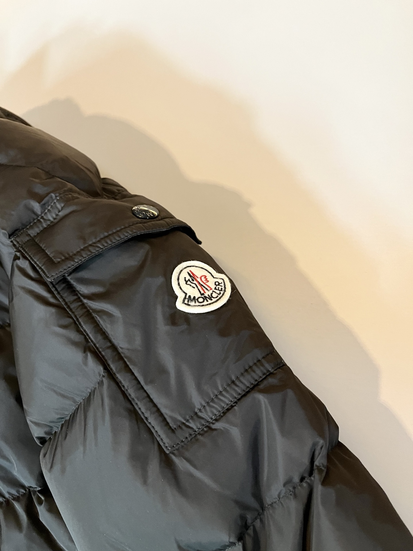 Mon*ler蒙口 2025秋冬新款男女同款👫羽绒服 ！年度的压轴款登场...匠心技艺于一身的经典款.高