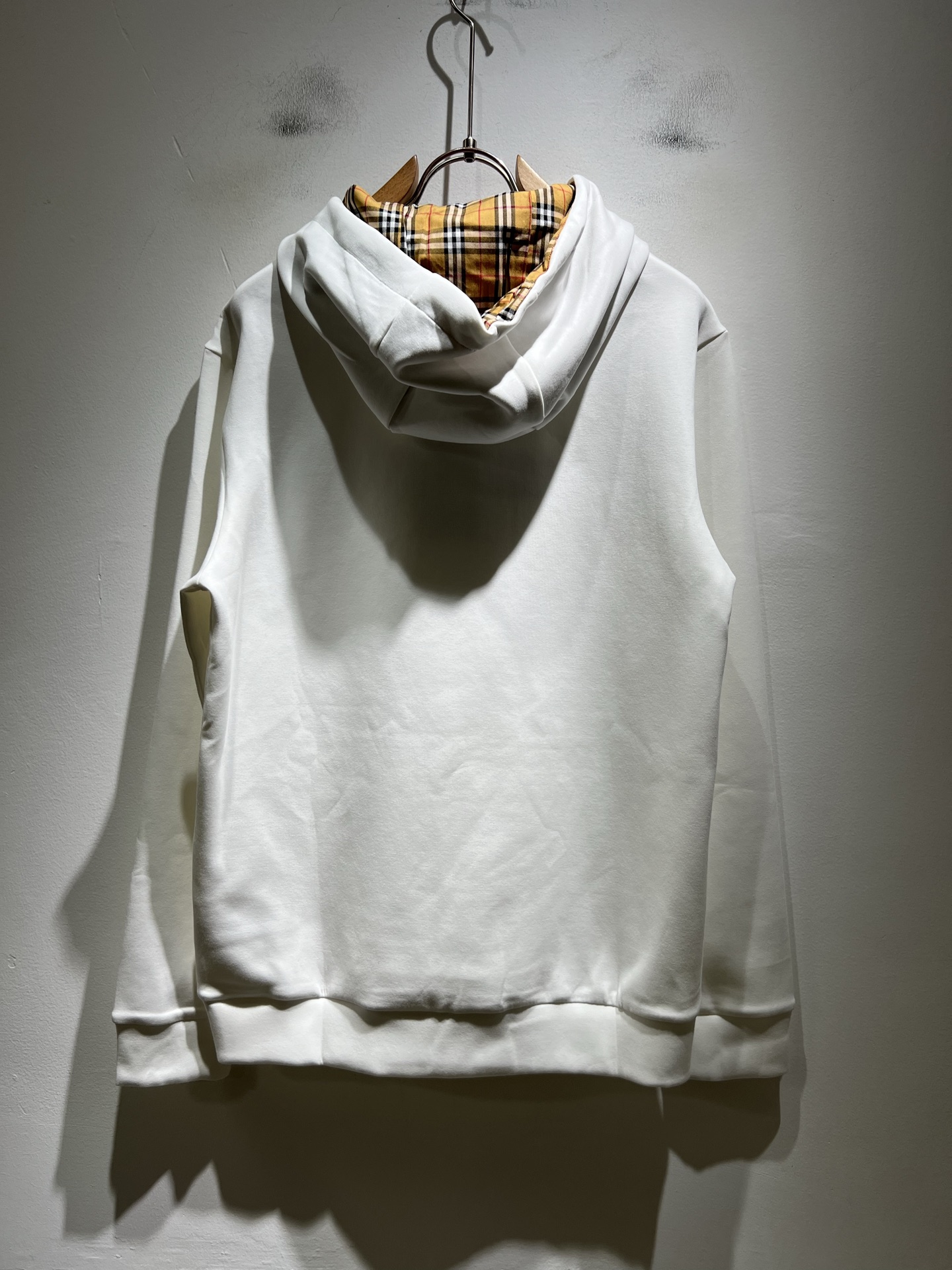 BURBER*Y巴*莉 2025秋冬新款男女同款👫基础休闲百搭棉质连帽卫衣，男女同款卫衣！贸易公司渠道稀