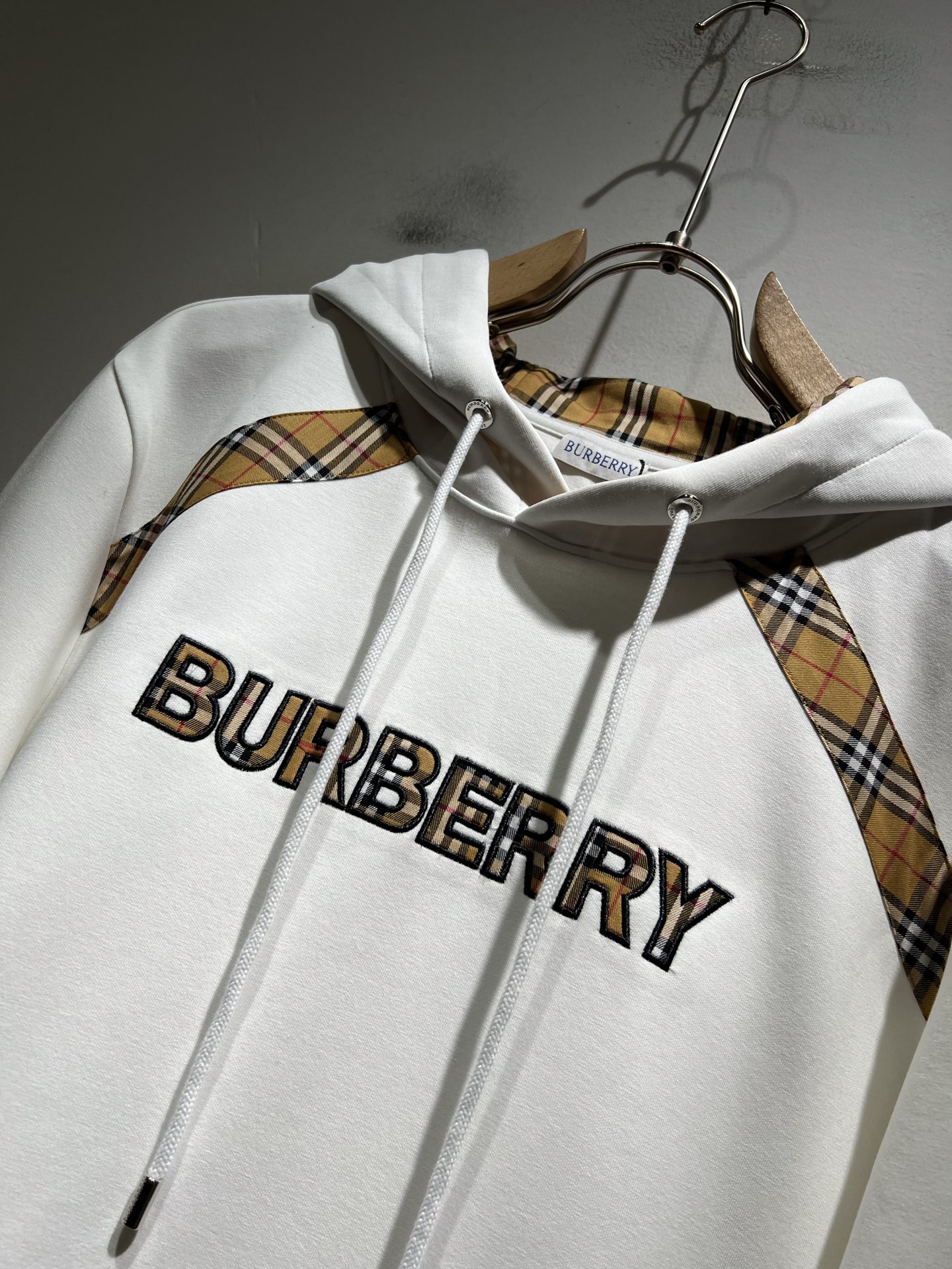 BURBER*Y巴*莉 2025秋冬新款男女同款👫基础休闲百搭棉质连帽卫衣，男女同款卫衣！贸易公司渠道稀