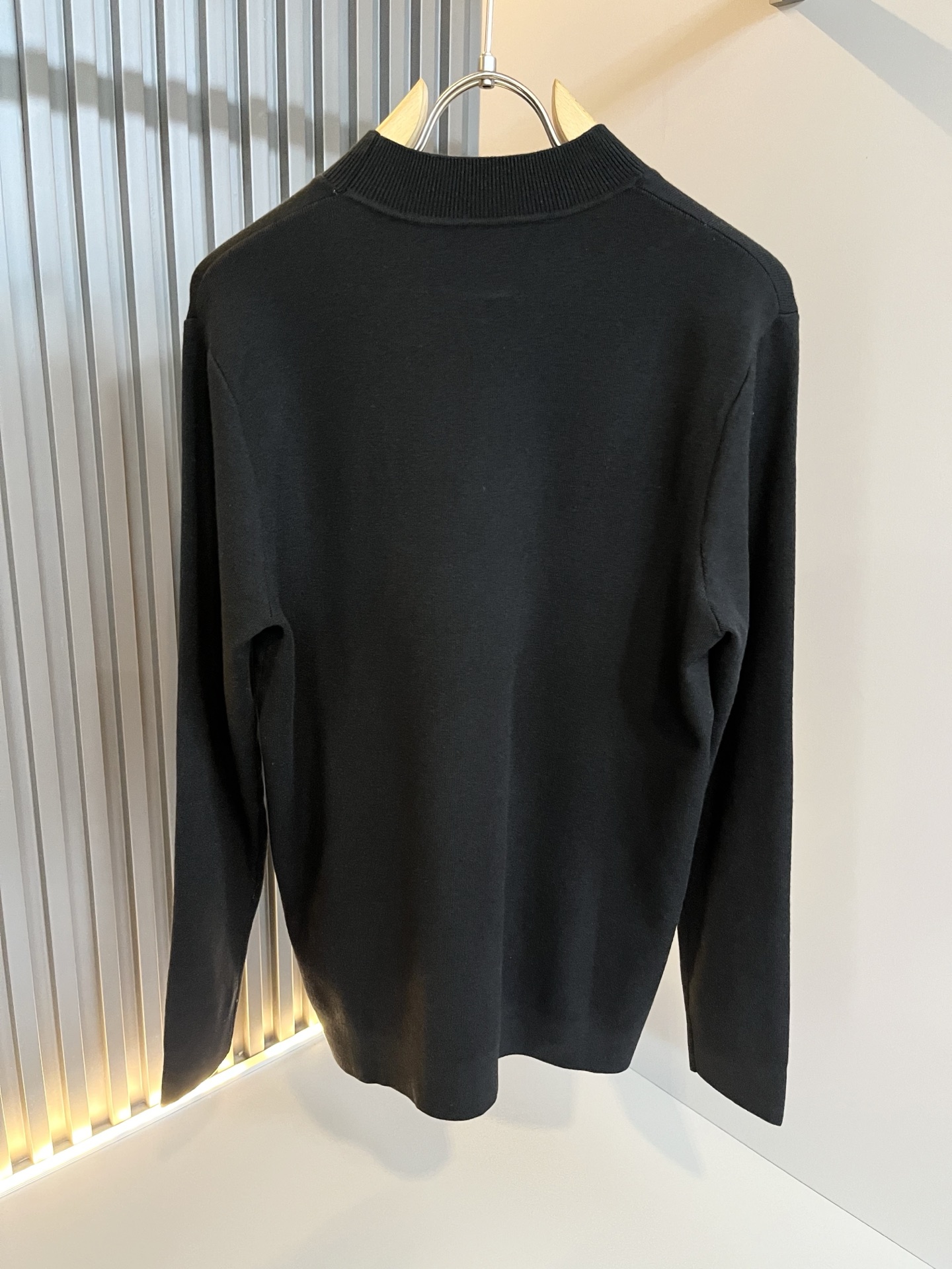 LO*WE/罗*威2025秋冬新款针织羊毛衫，贸易公司渠道货，2025年最新品，官柜同步售卖，经典明星级