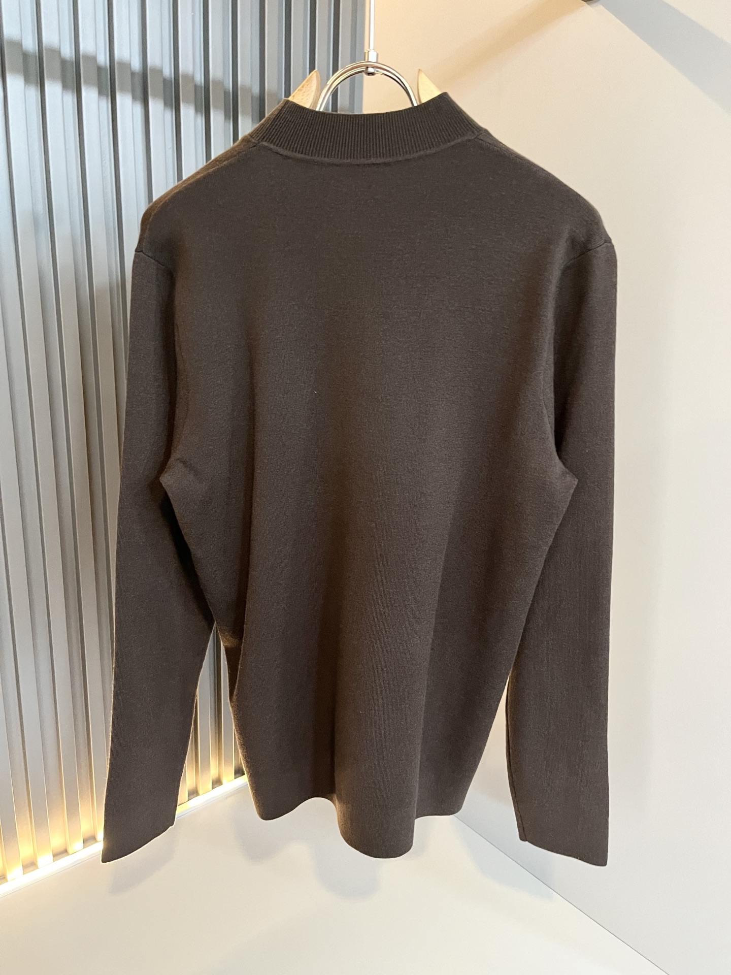 LO*WE/罗*威2025秋冬新款针织羊毛衫，贸易公司渠道货，2025年最新品，官柜同步售卖，经典明星级