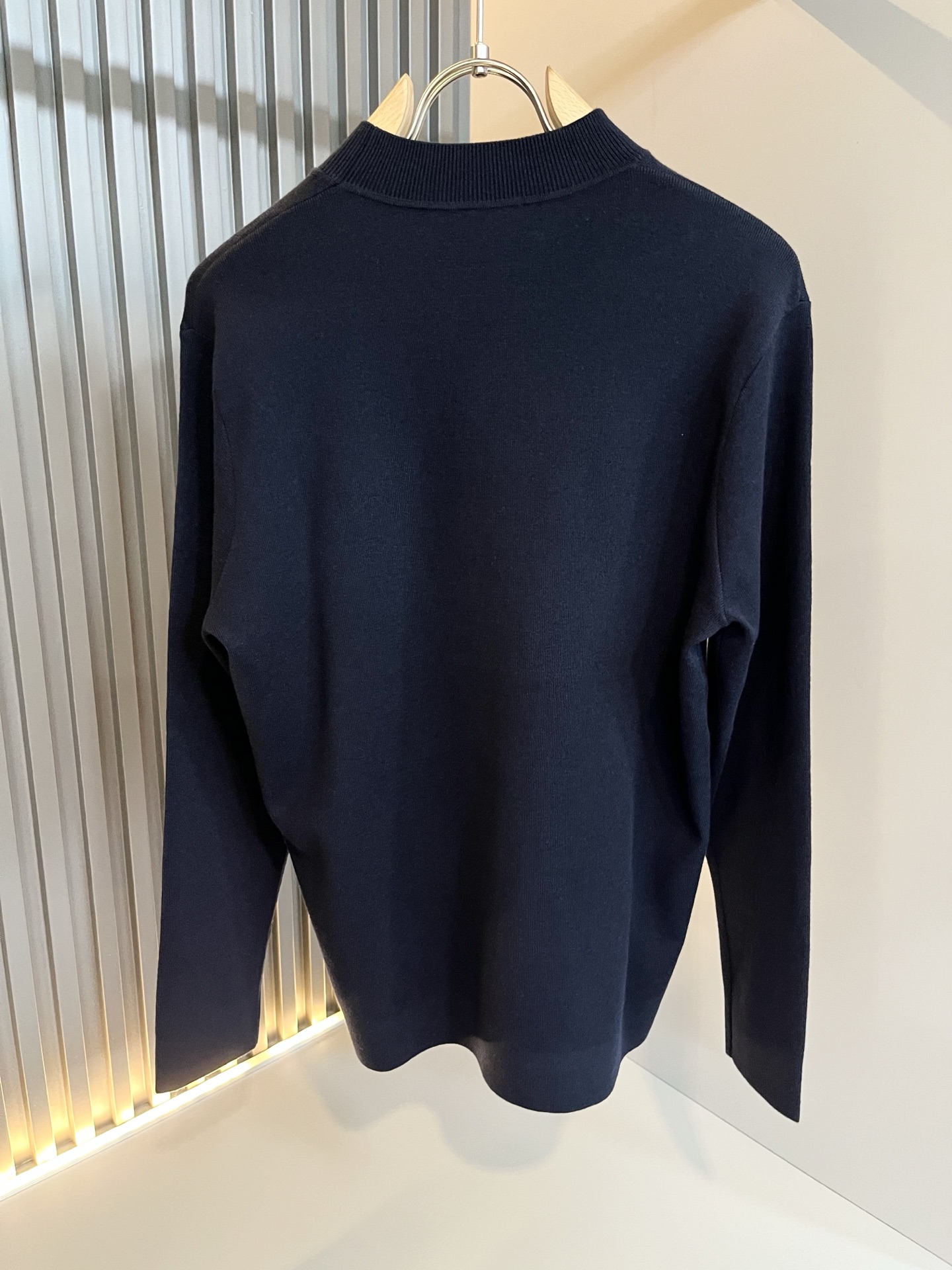 LO*WE/罗*威2025秋冬新款针织羊毛衫，贸易公司渠道货，2025年最新品，官柜同步售卖，经典明星级