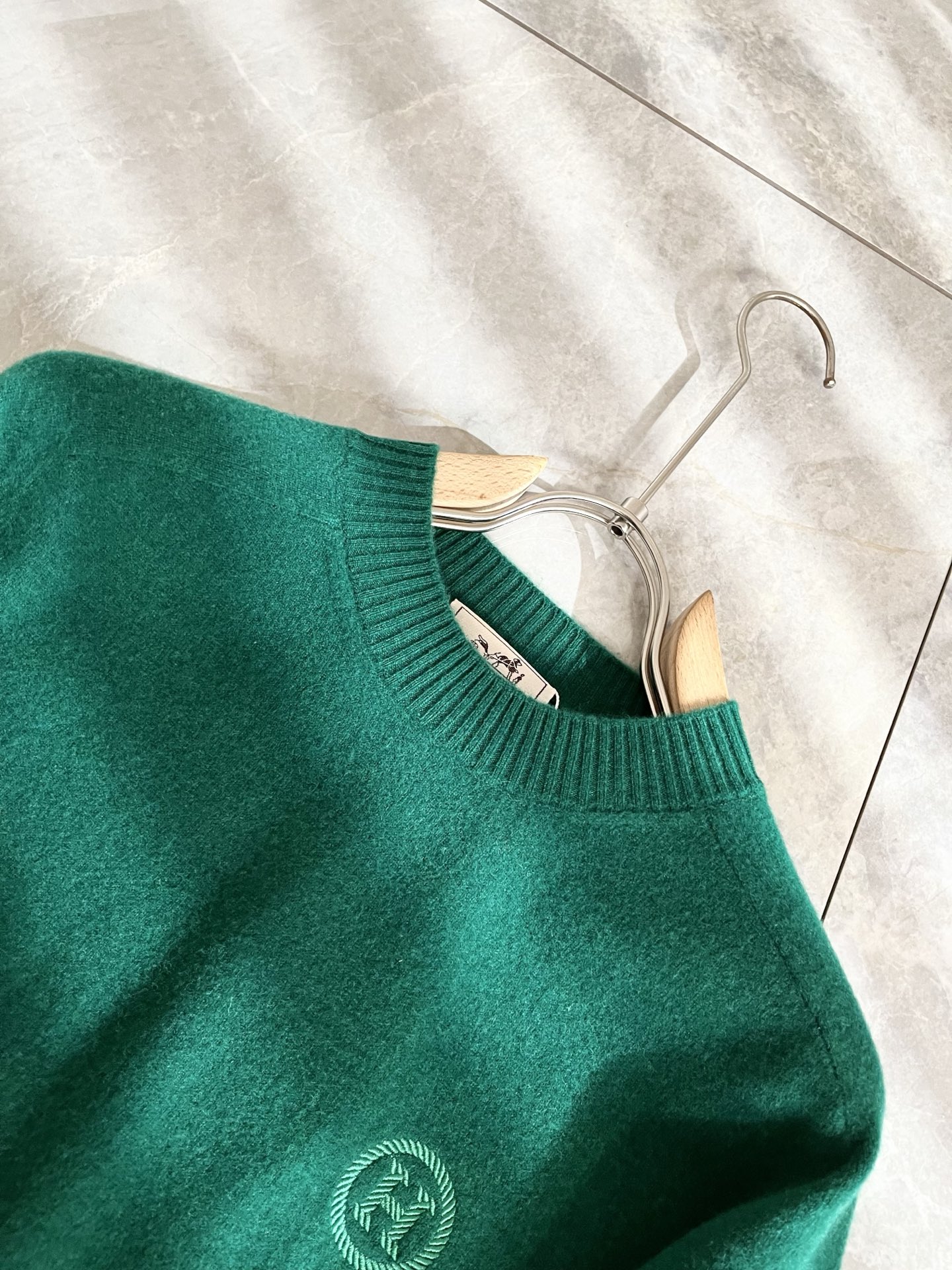 Her*mes爱*仕2025秋冬新款男士针织羊毛衫，全新升级百搭基础款，低调奢华，品格之选！甄选优质精选