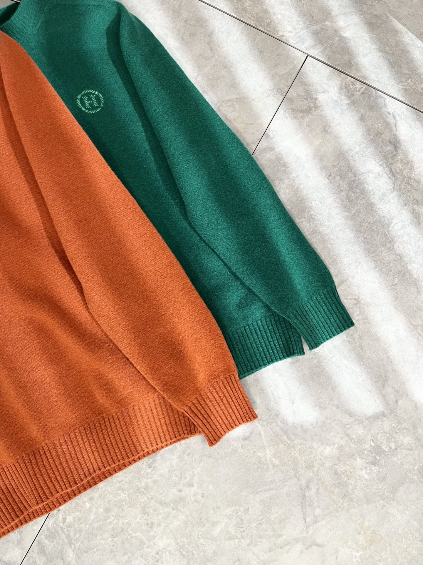 Her*mes爱*仕2025秋冬新款男士针织羊毛衫，全新升级百搭基础款，低调奢华，品格之选！甄选优质精选