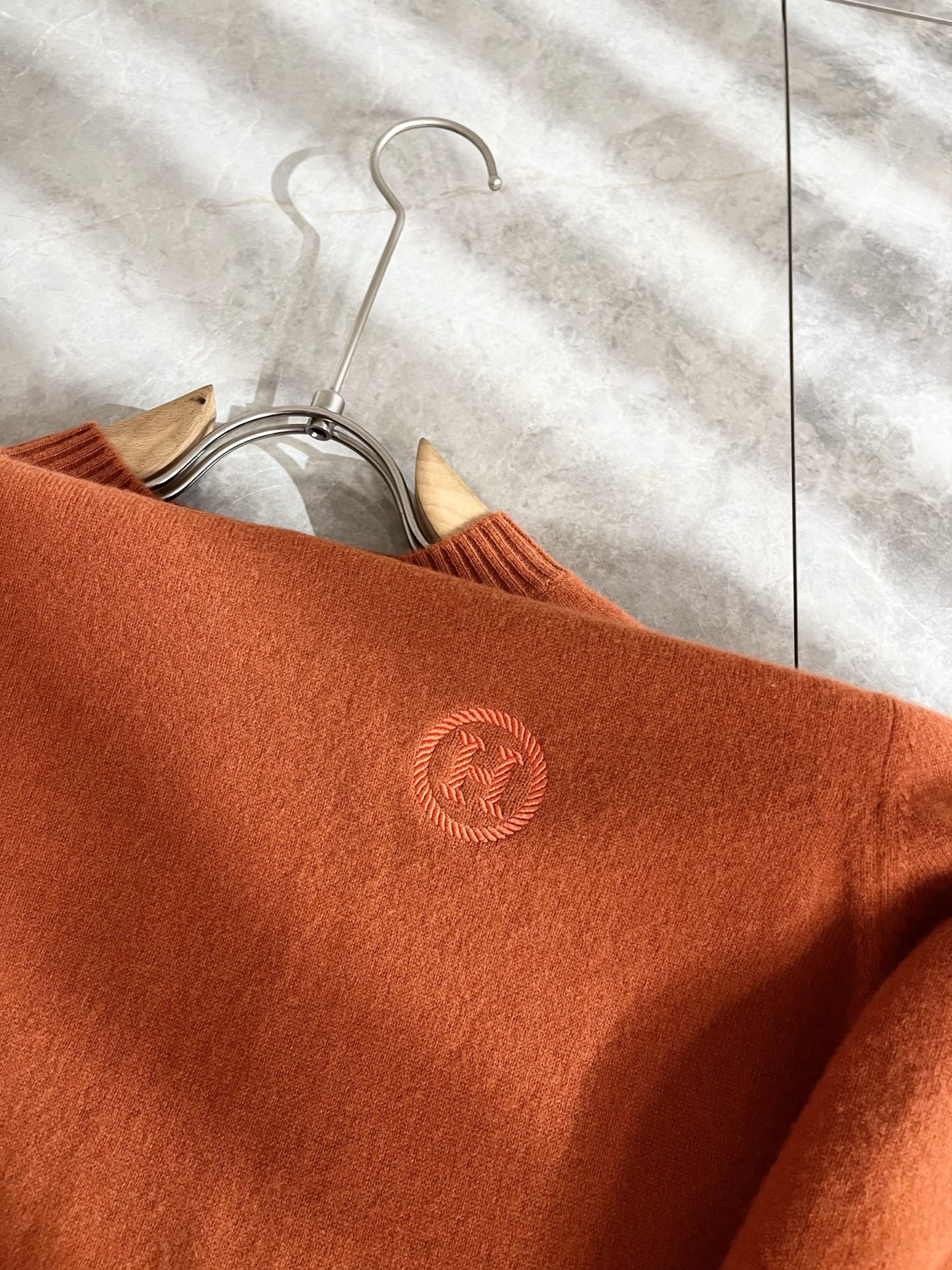 Her*mes爱*仕2025秋冬新款男士针织羊毛衫，全新升级百搭基础款，低调奢华，品格之选！甄选优质精选