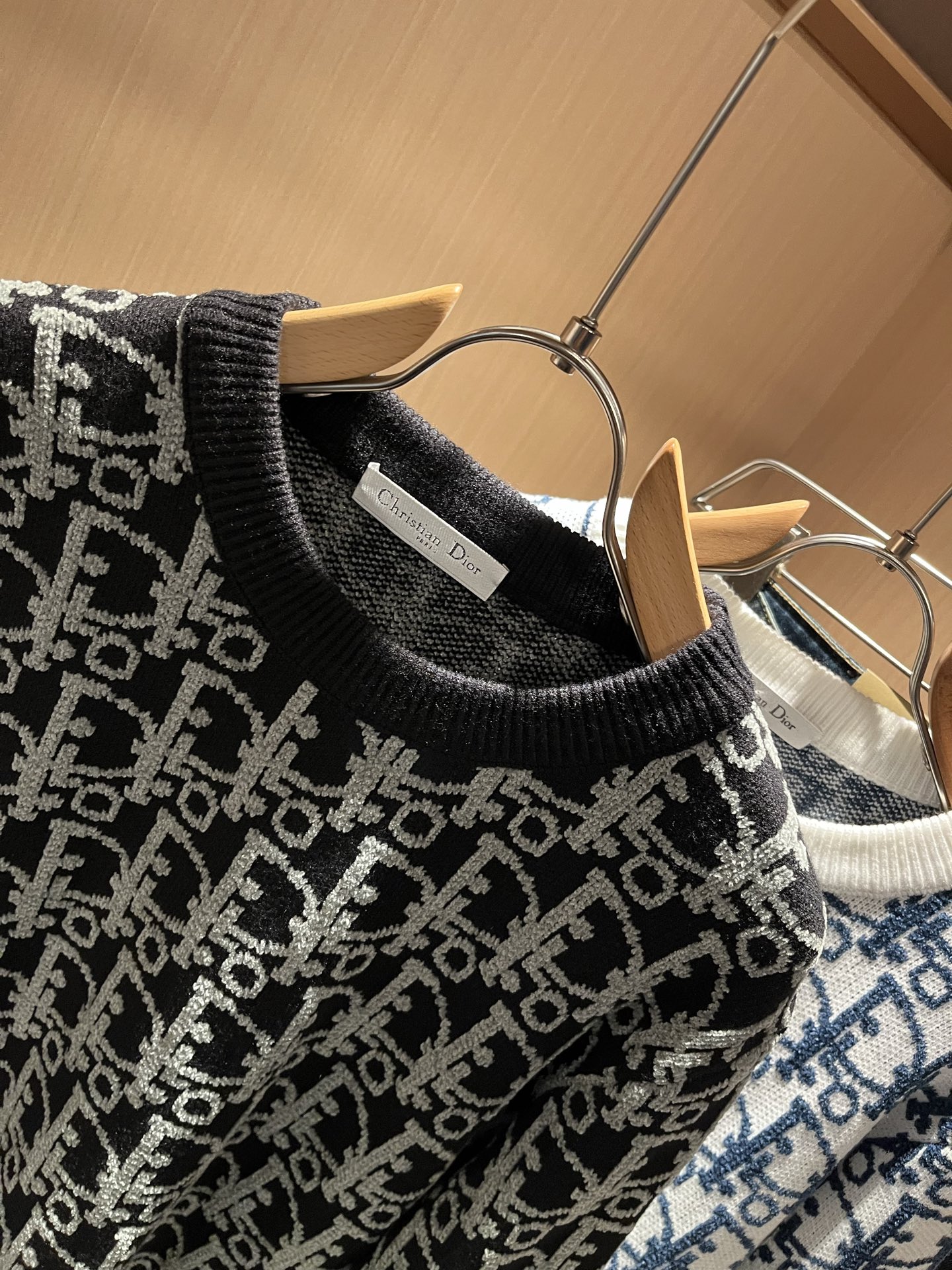 Dio*迪家 2025秋冬新款男女同款👫针织羊毛衫，专柜同步发售！定制专属羊毛🐑面料，从容百搭，档次极高