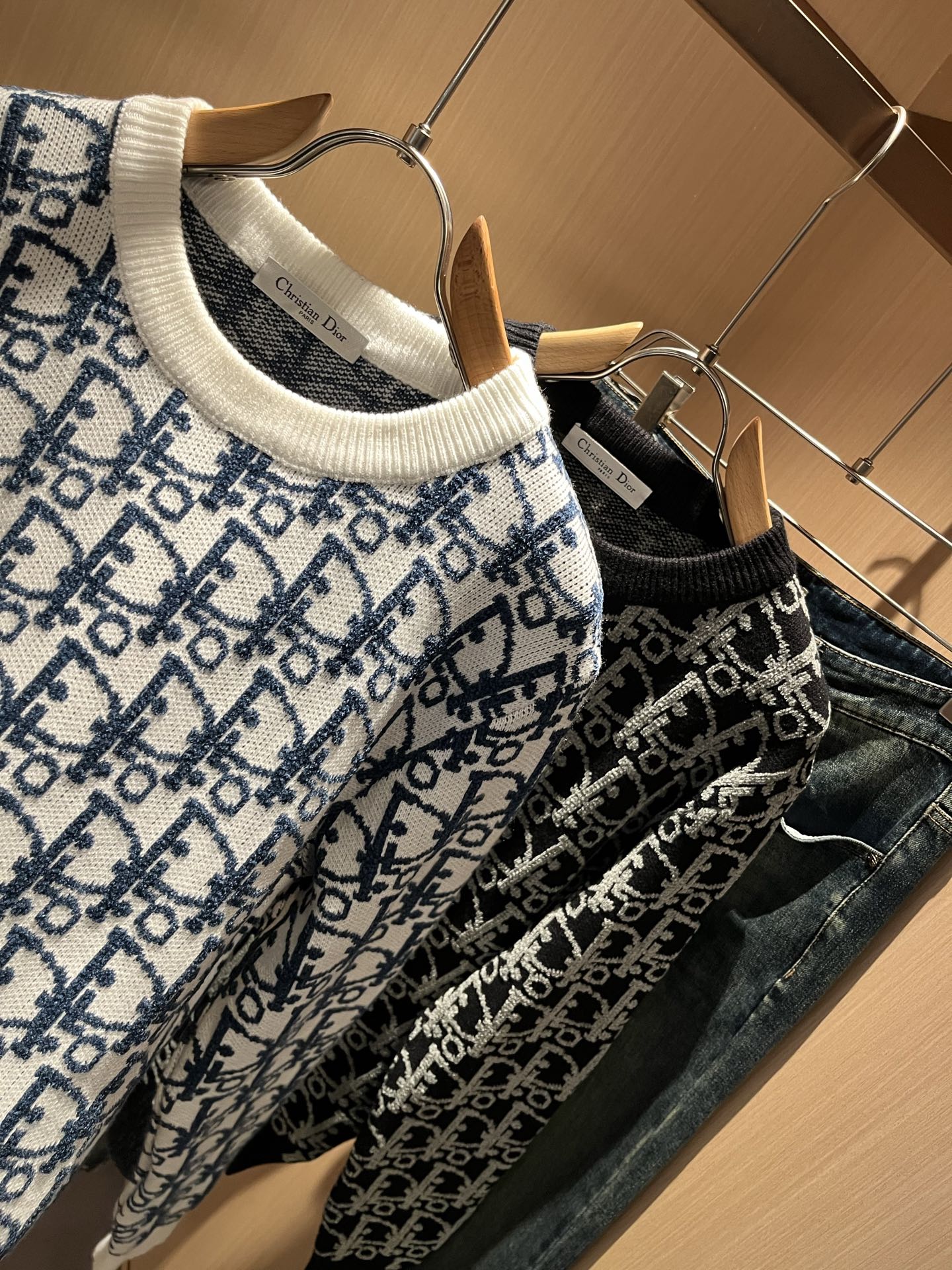 Dio*迪家 2025秋冬新款男女同款👫针织羊毛衫，专柜同步发售！定制专属羊毛🐑面料，从容百搭，档次极高