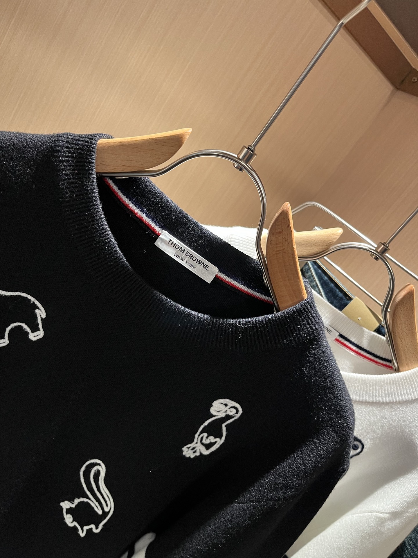 ThomBrow*e汤姆*朗2025秋冬新款男女同款👫针织羊毛衫，今年的专柜新品，男女同款👫超软羊毛面料