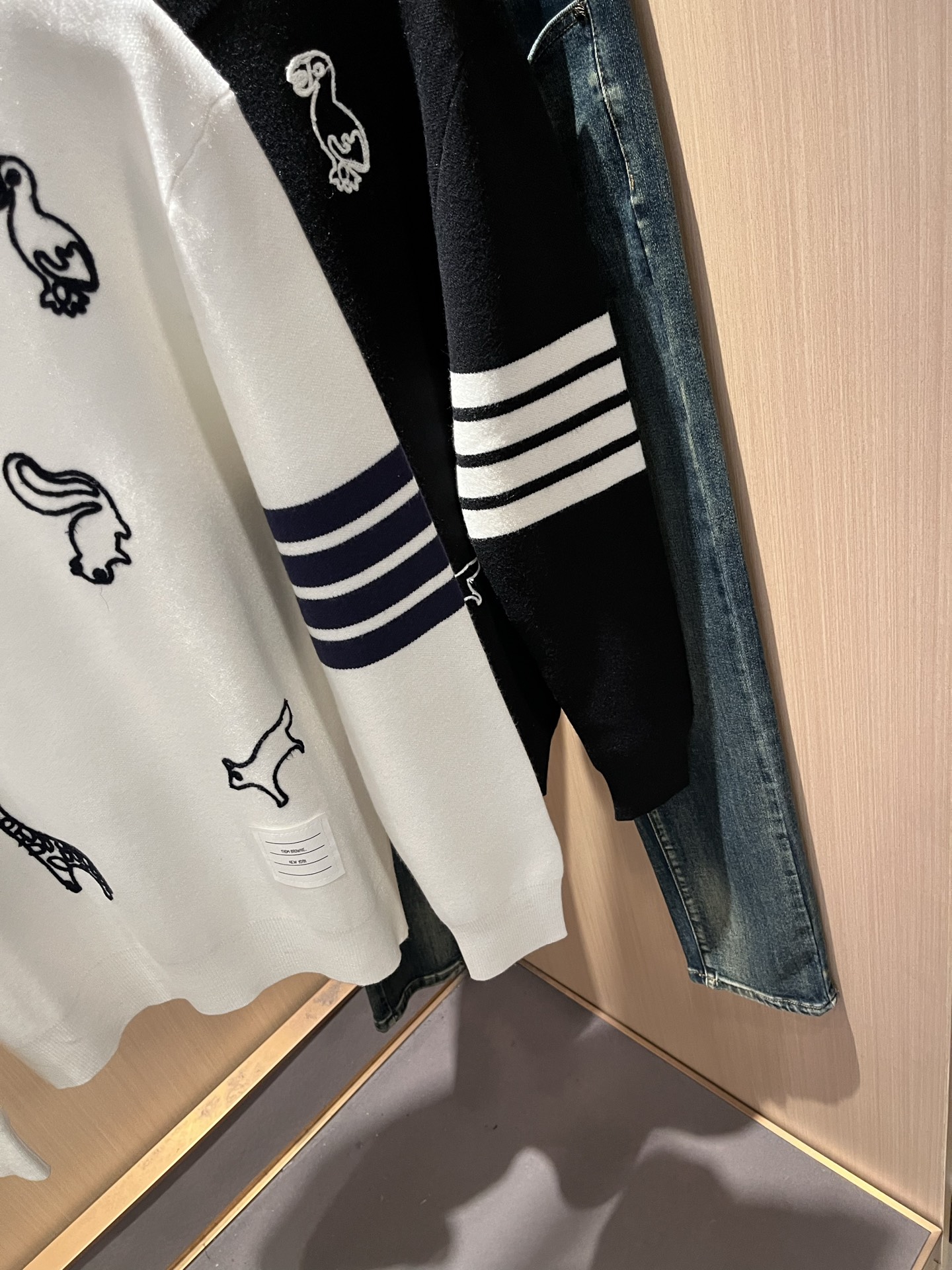 ThomBrow*e汤姆*朗2025秋冬新款男女同款👫针织羊毛衫，今年的专柜新品，男女同款👫超软羊毛面料