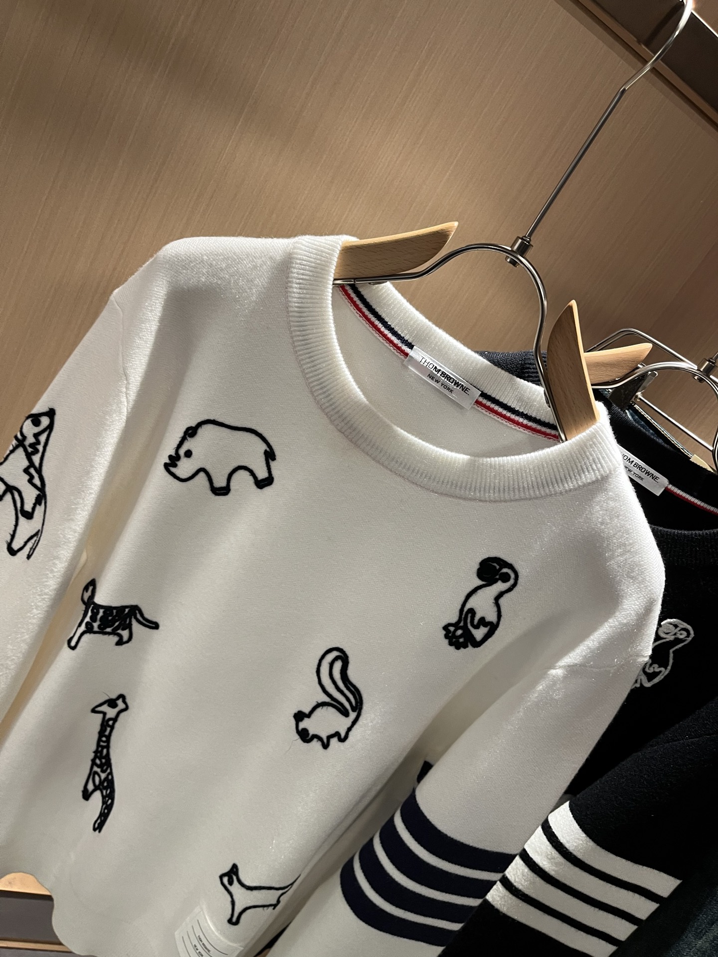 ThomBrow*e汤姆*朗2025秋冬新款男女同款👫针织羊毛衫，今年的专柜新品，男女同款👫超软羊毛面料