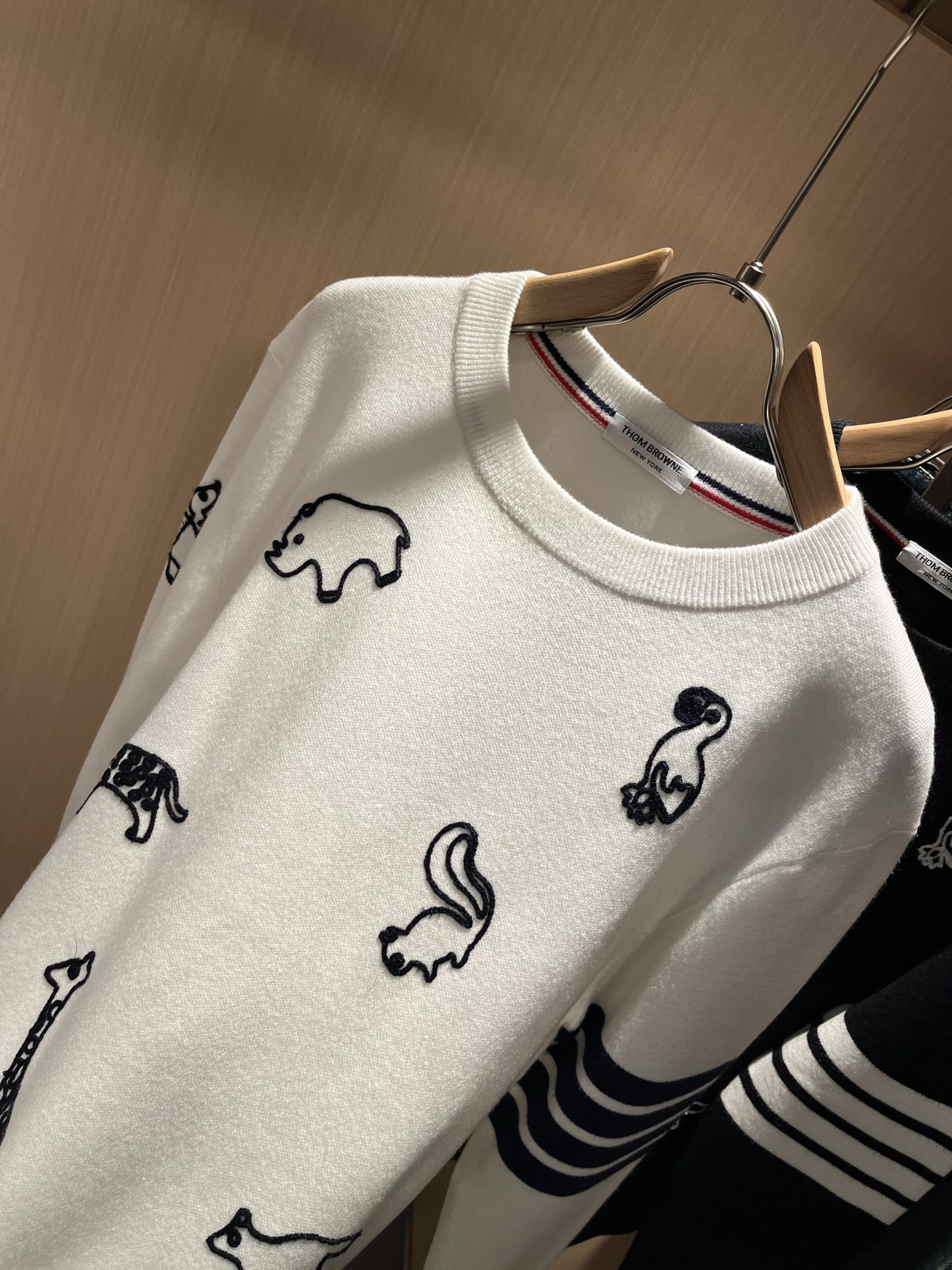 ThomBrow*e汤姆*朗2025秋冬新款男女同款👫针织羊毛衫，今年的专柜新品，男女同款👫超软羊毛面料