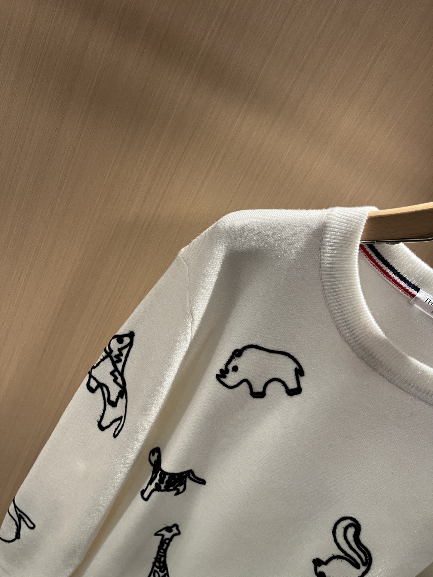 ThomBrow*e汤姆*朗2025秋冬新款男女同款👫针织羊毛衫，今年的专柜新品，男女同款👫超软羊毛面料