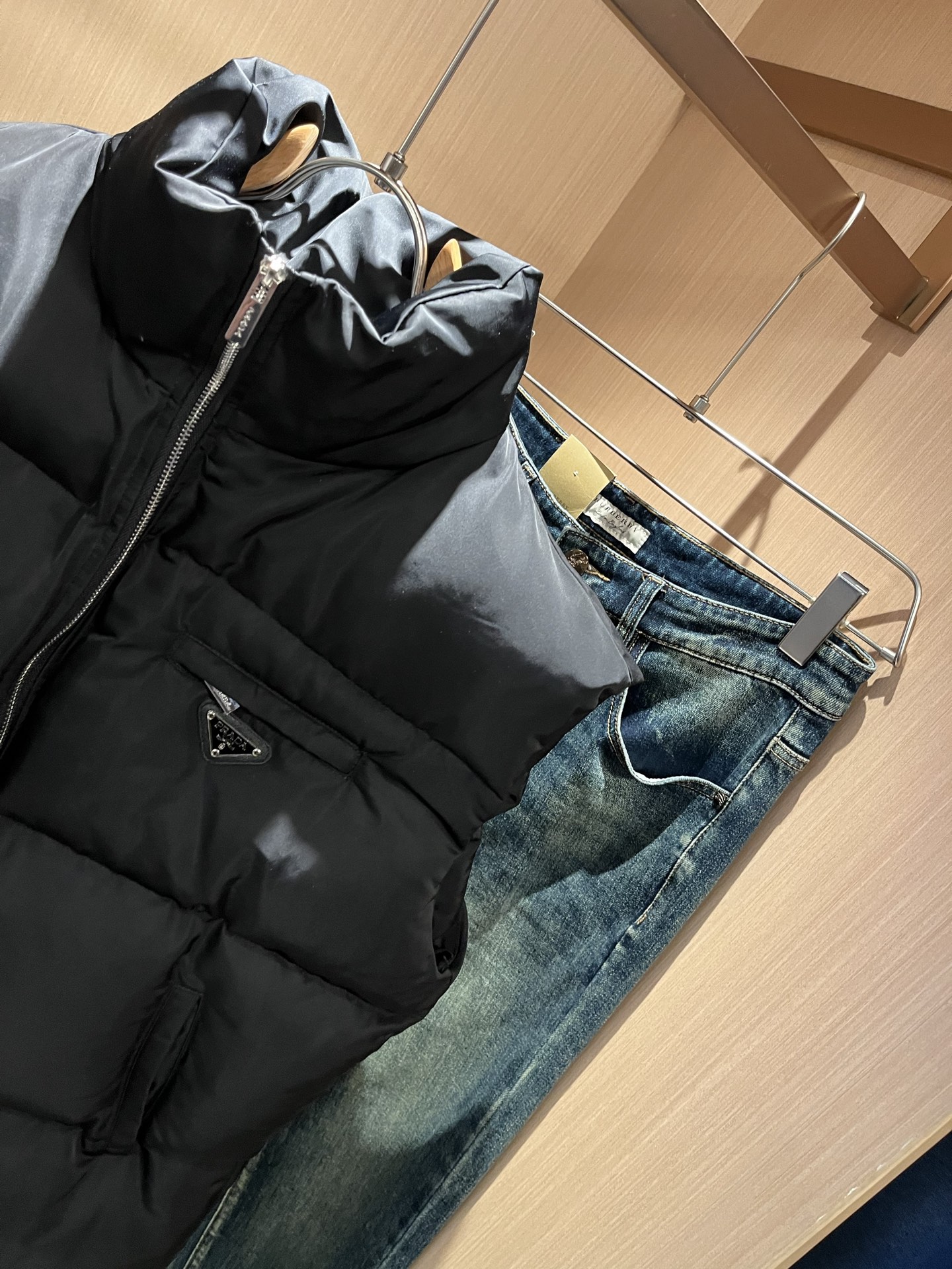 PRAD*A普*达2025秋冬休闲棉服马甲外套，最新时尚休闲拉链夹克，时尚夹克外套!贸易公司渠道稀出，同