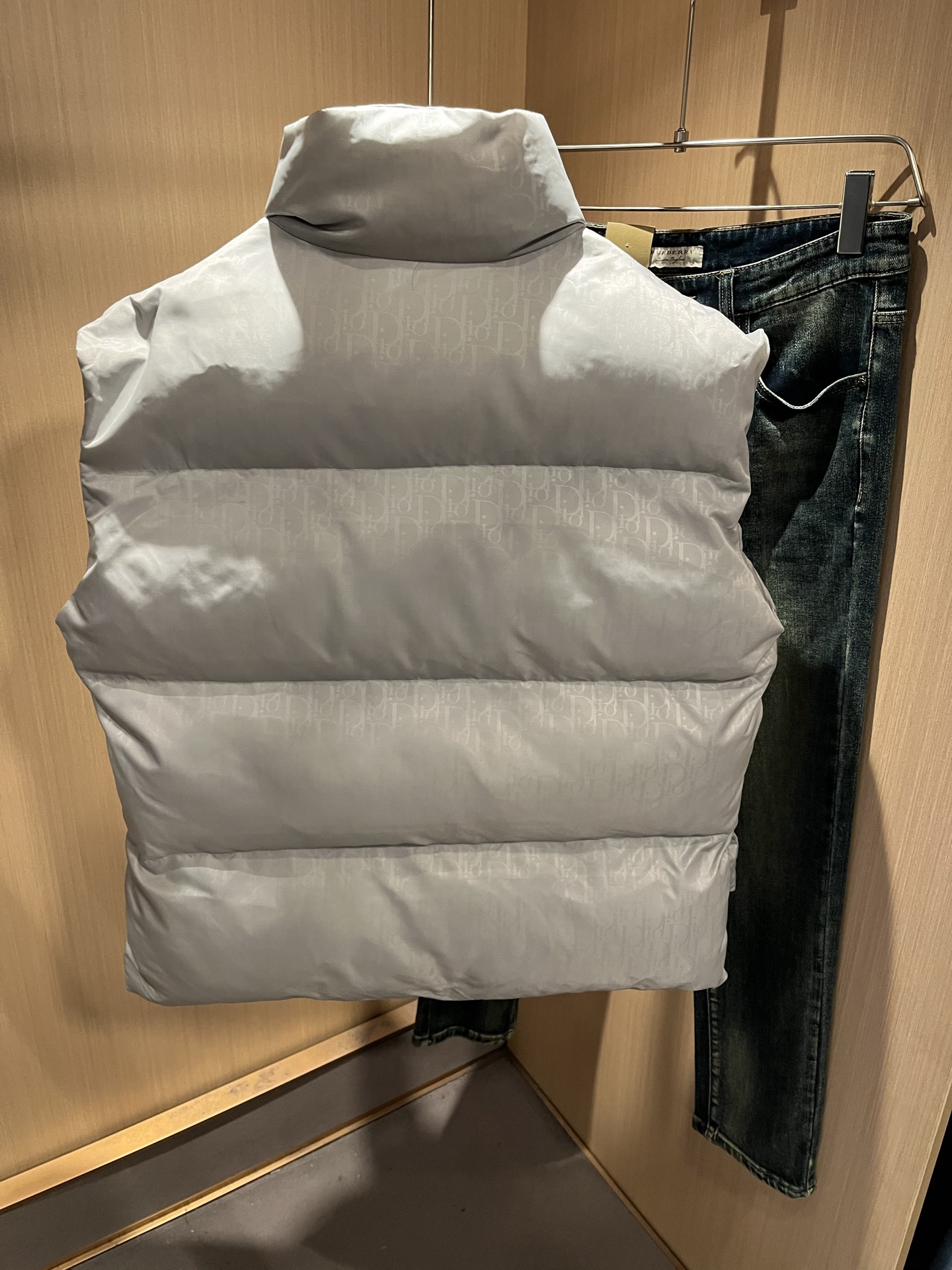 Dio*r迪*奥2025秋冬男士薄棉服马甲夹克外套，最新时尚休闲夹克，贸易公司渠道稀出，同步官网发售，胸