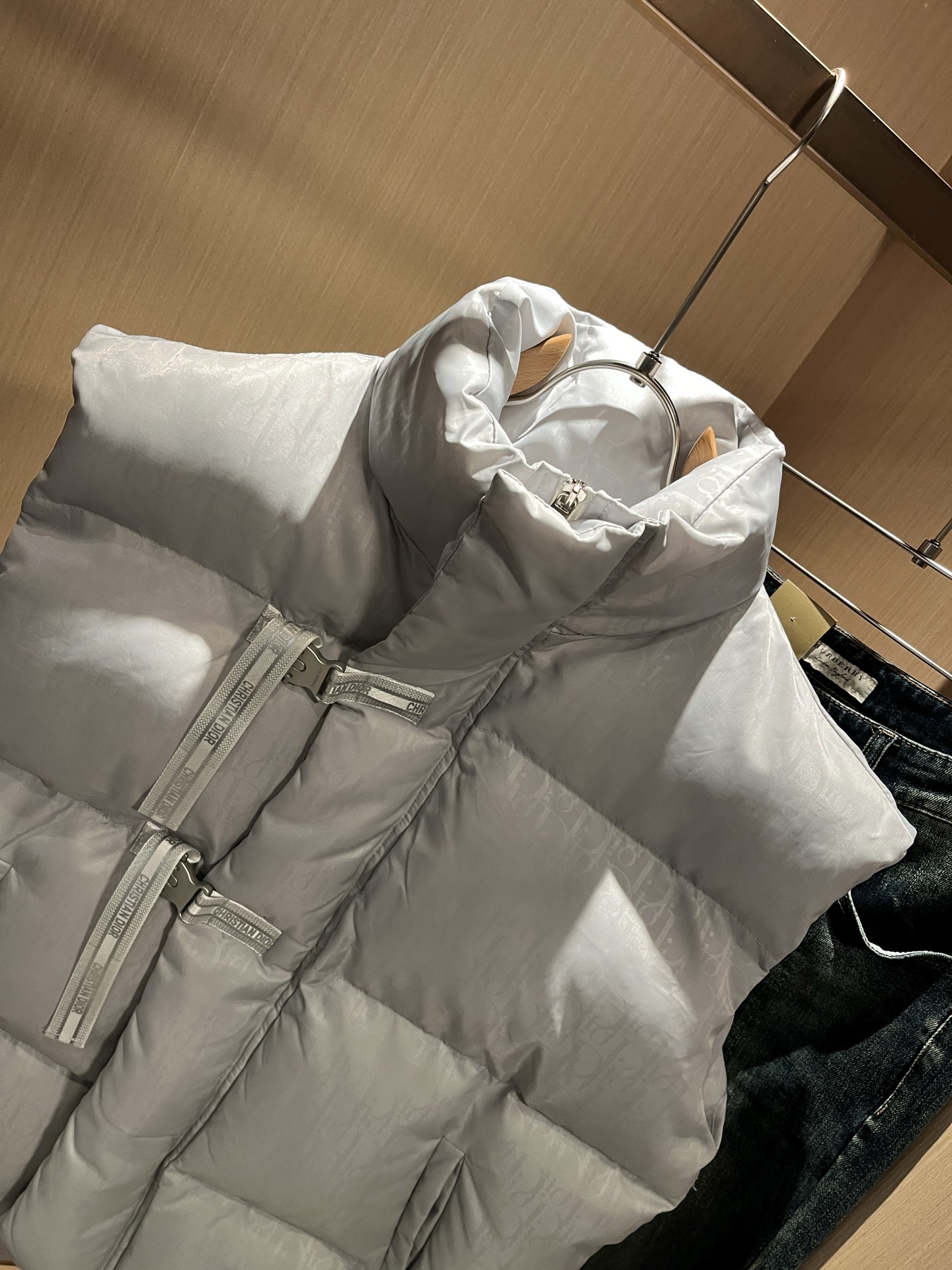 Dio*r迪*奥2025秋冬男士薄棉服马甲夹克外套，最新时尚休闲夹克，贸易公司渠道稀出，同步官网发售，胸