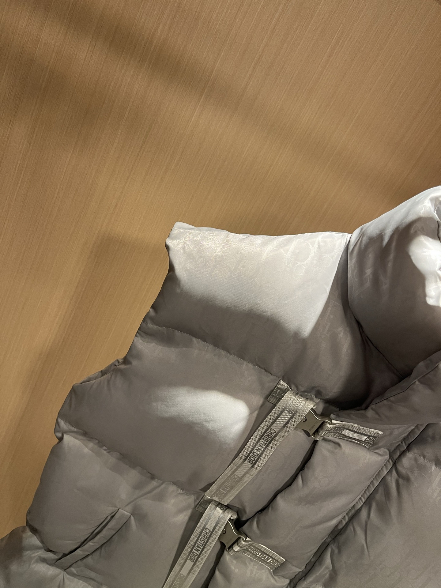 Dio*r迪*奥2025秋冬男士薄棉服马甲夹克外套，最新时尚休闲夹克，贸易公司渠道稀出，同步官网发售，胸