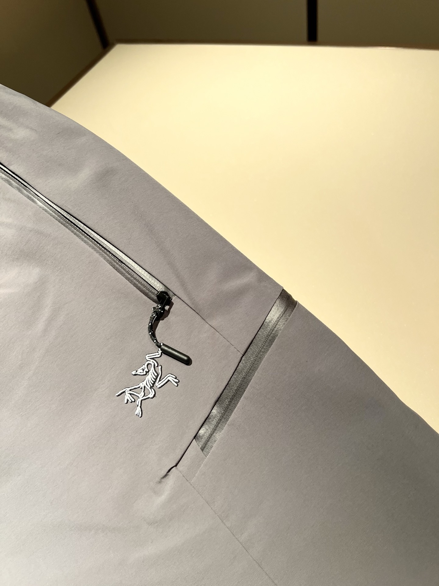 ARCTER*X始*祖鸟 2025秋冬新款羽绒运动风格休闲裤，户外品牌可能大家第一想到的就是加拿大鹅、始