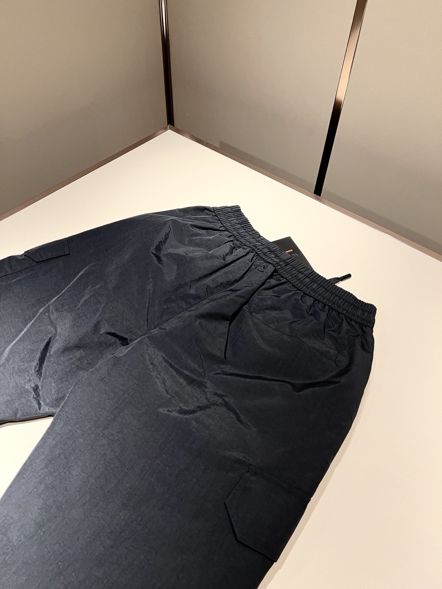 ARCTER*X始*祖鸟 2025秋冬新款羽绒运动风格休闲裤，户外品牌可能大家第一想到的就是加拿大鹅、始