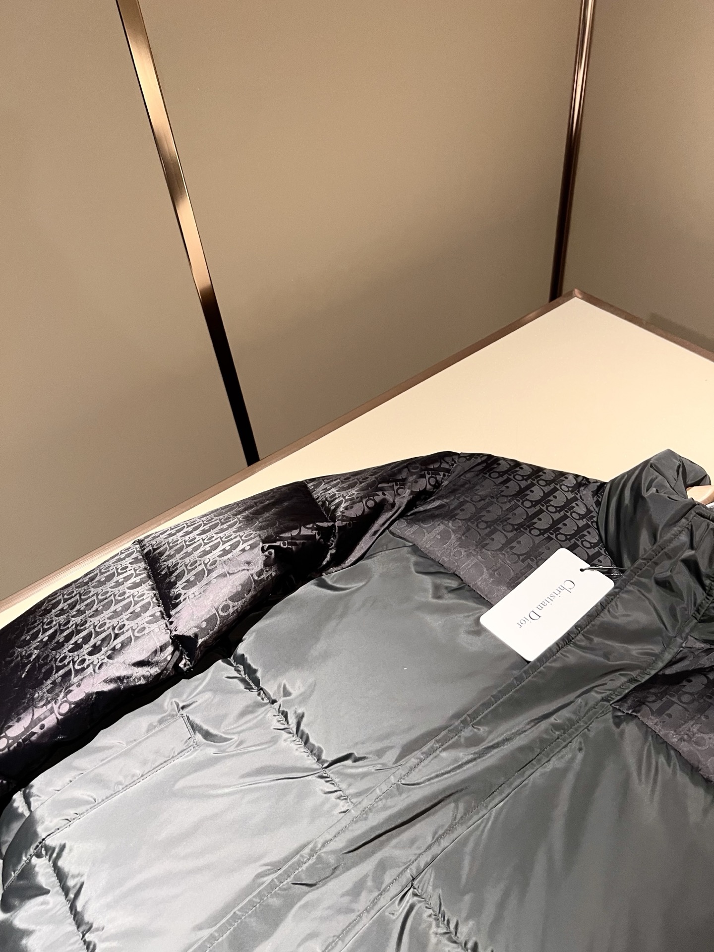 Dio*r迪*奥2025秋冬男女同款👫休闲羽绒服夹克外套，最新时尚休闲夹克，贸易公司渠道稀出，同步官网发